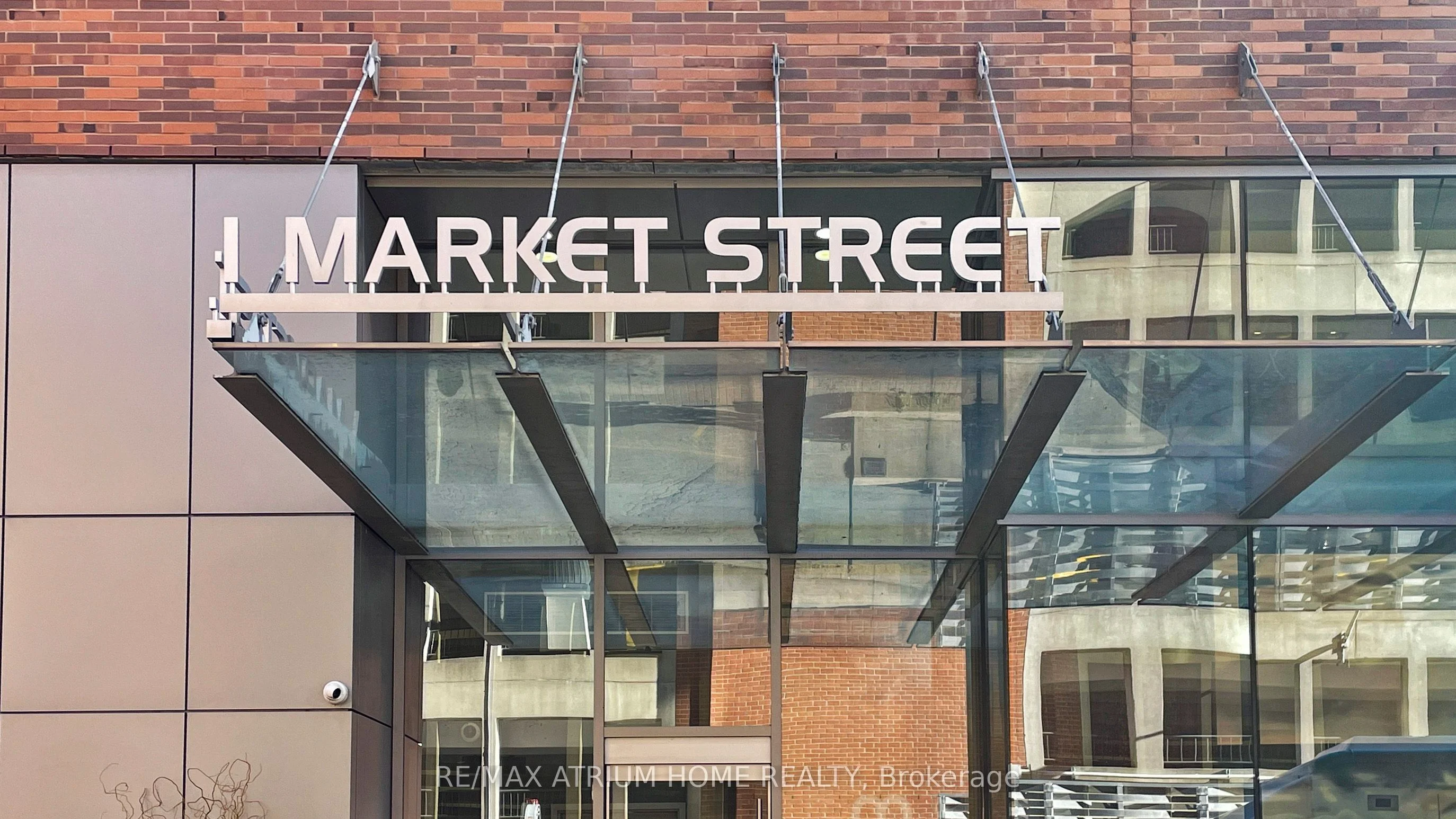 1 Market Street 2213, Toronto C08, ON M5E 0A2