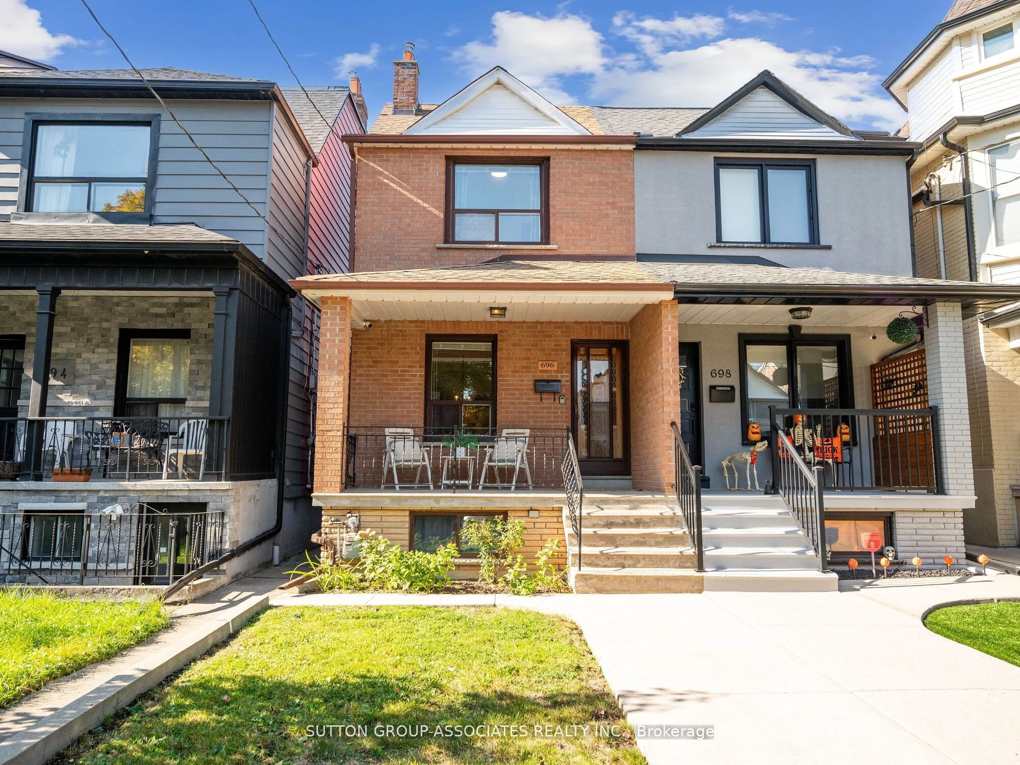 696 Crawford Street, Toronto C01, ON M6G 3K2
