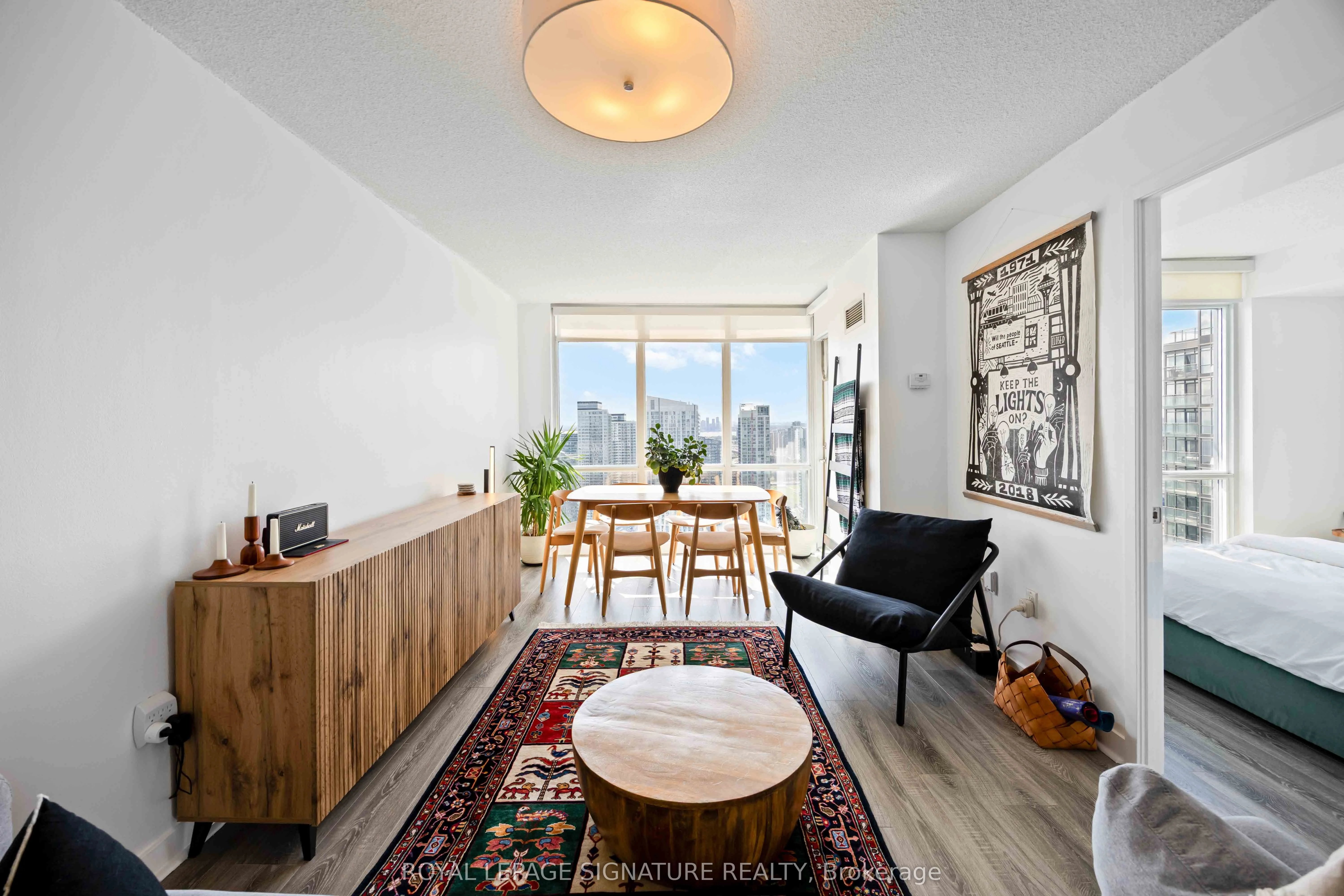 11 Brunel Court 4502, Toronto C01, ON M5V 3Y3