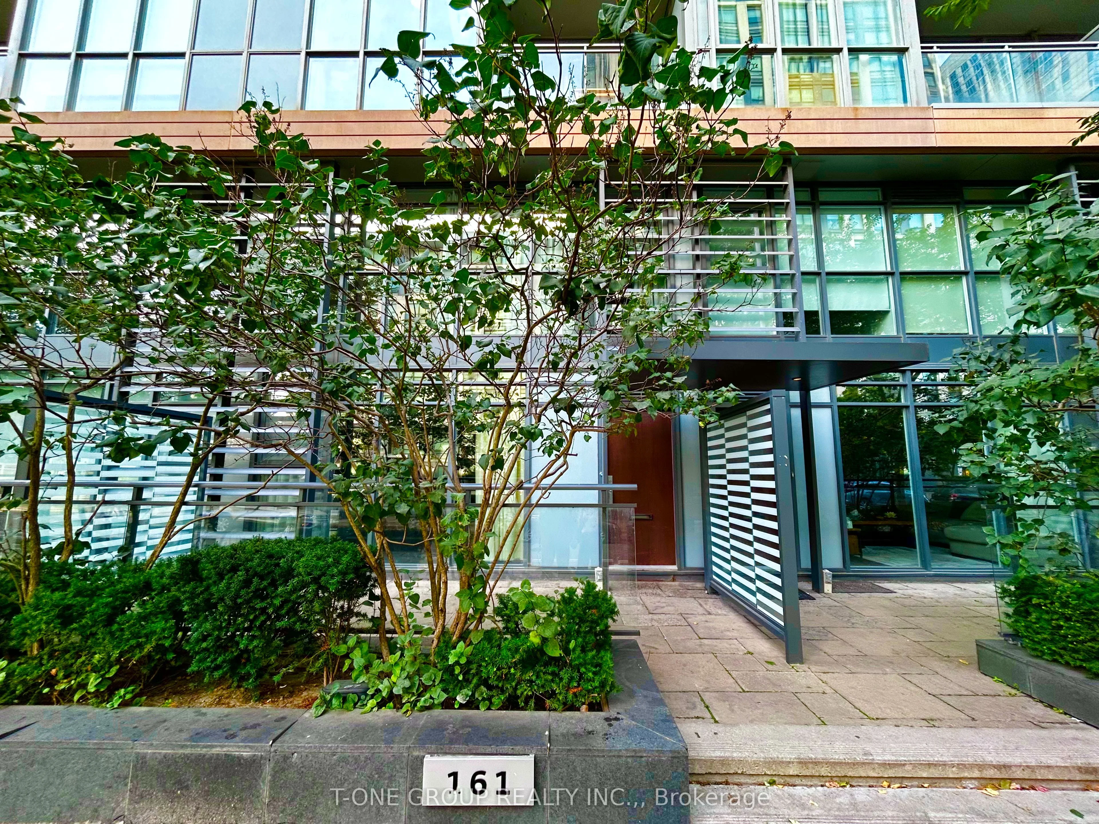Condo Townhouse in Toronto