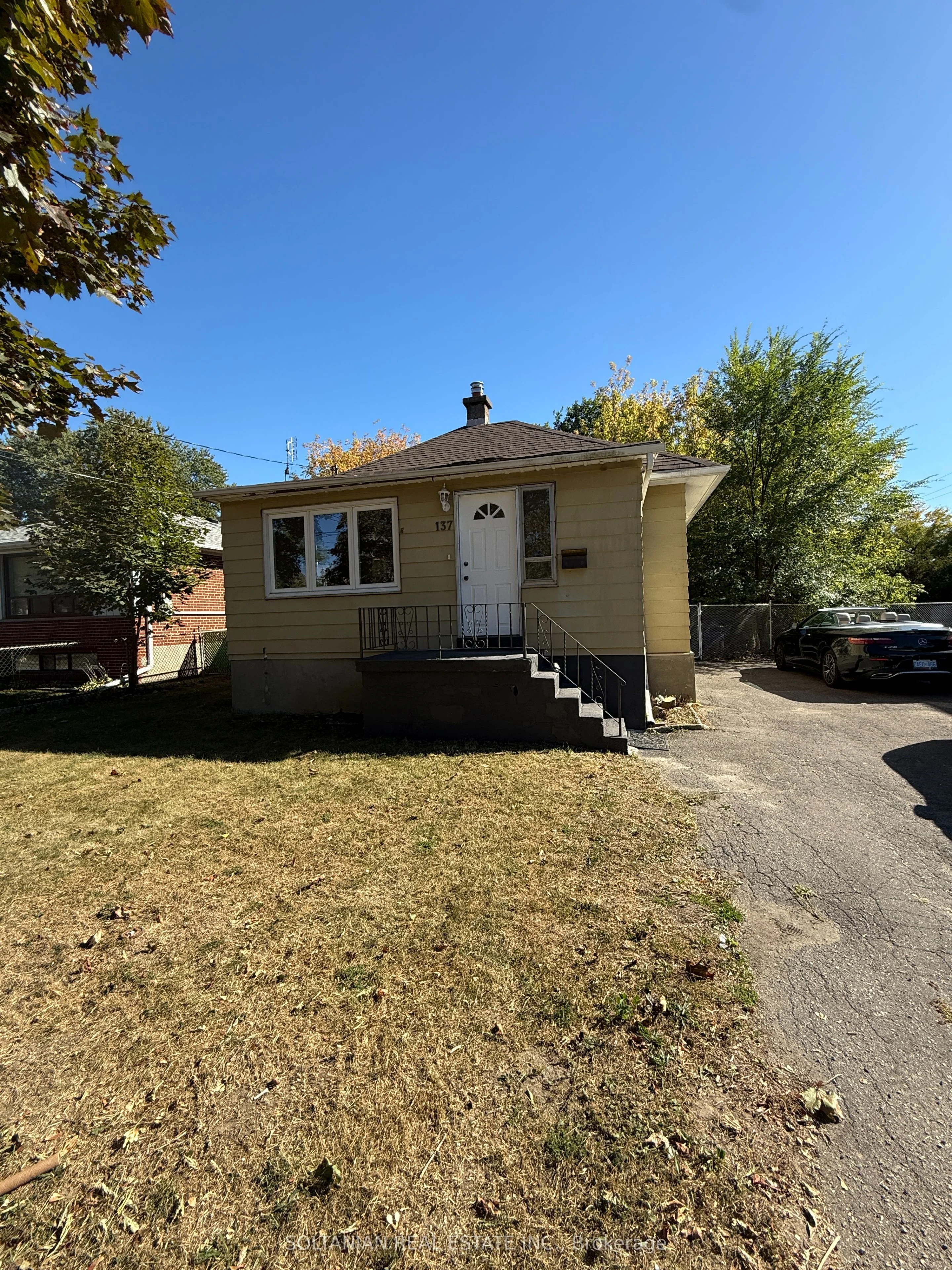 137 Homewood Avenue Main Floor, Toronto C07, ON M2M 1K2