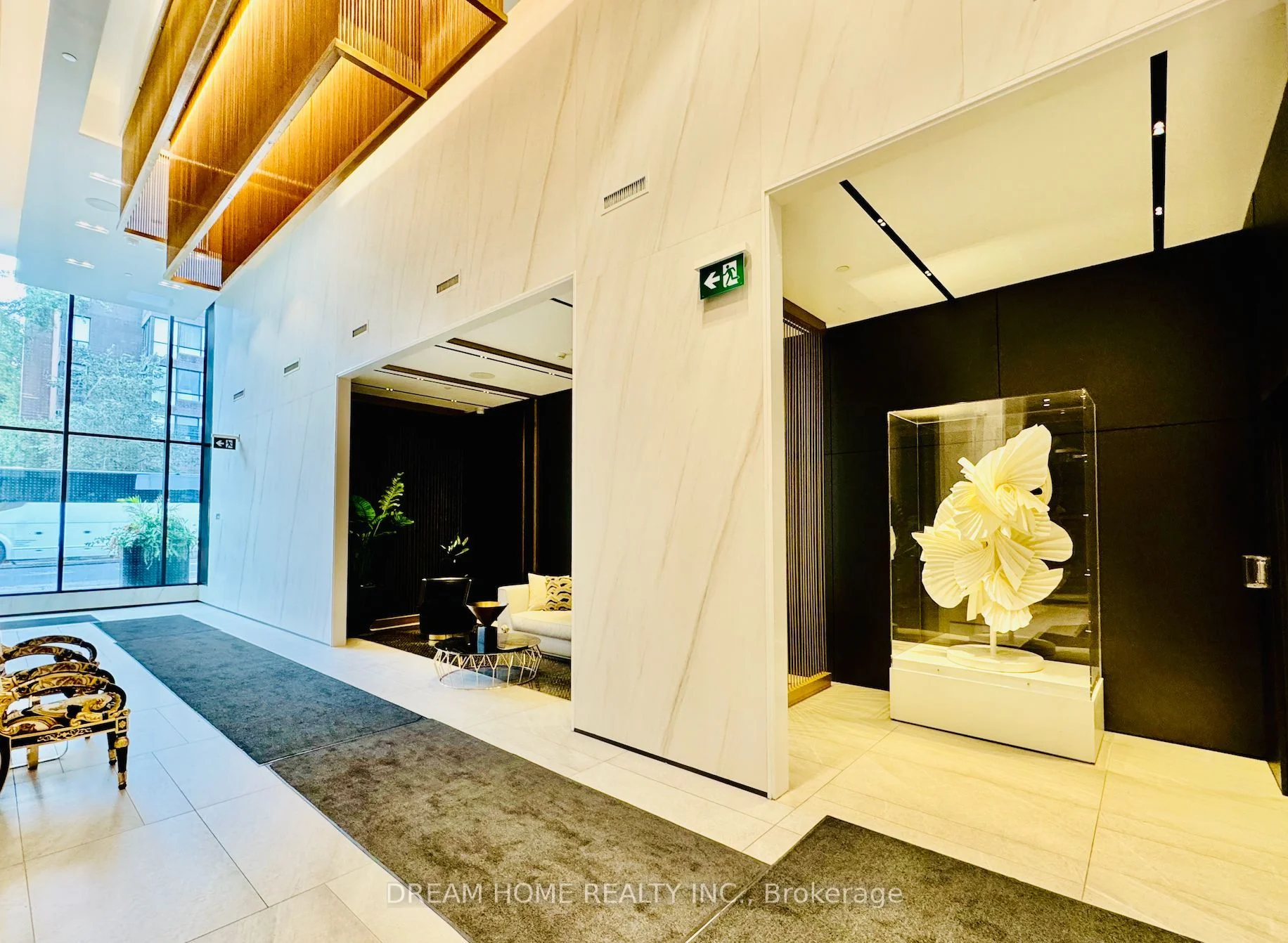 319 Jarvis Street 2110, Toronto C08, On M5b 0c8