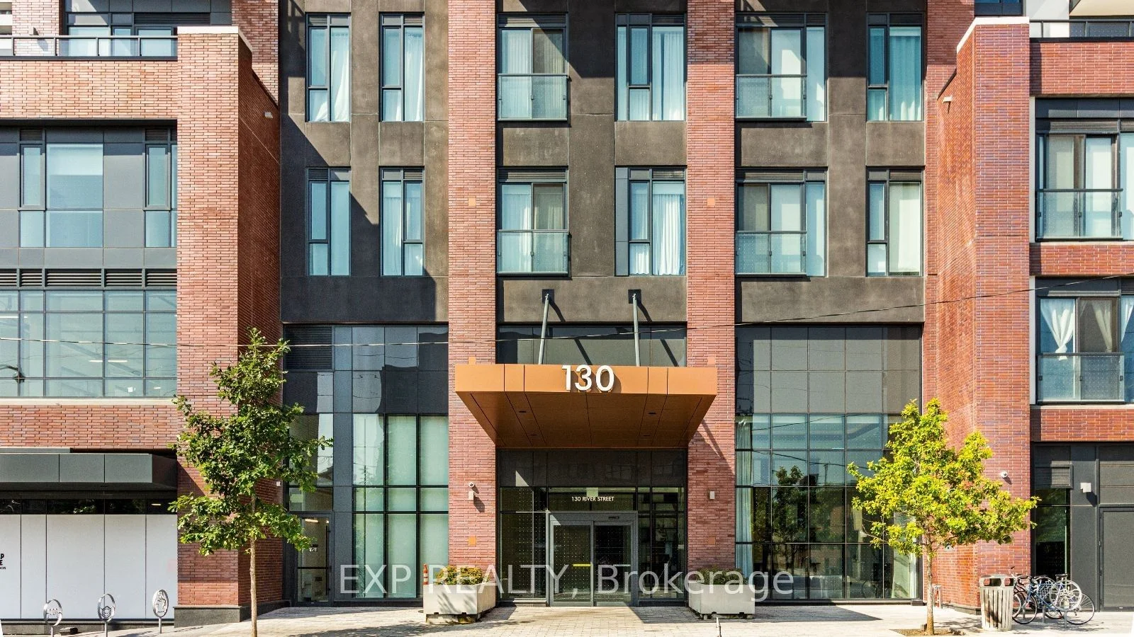 130 River Street 2409, Toronto C08, On M5a 0r8
