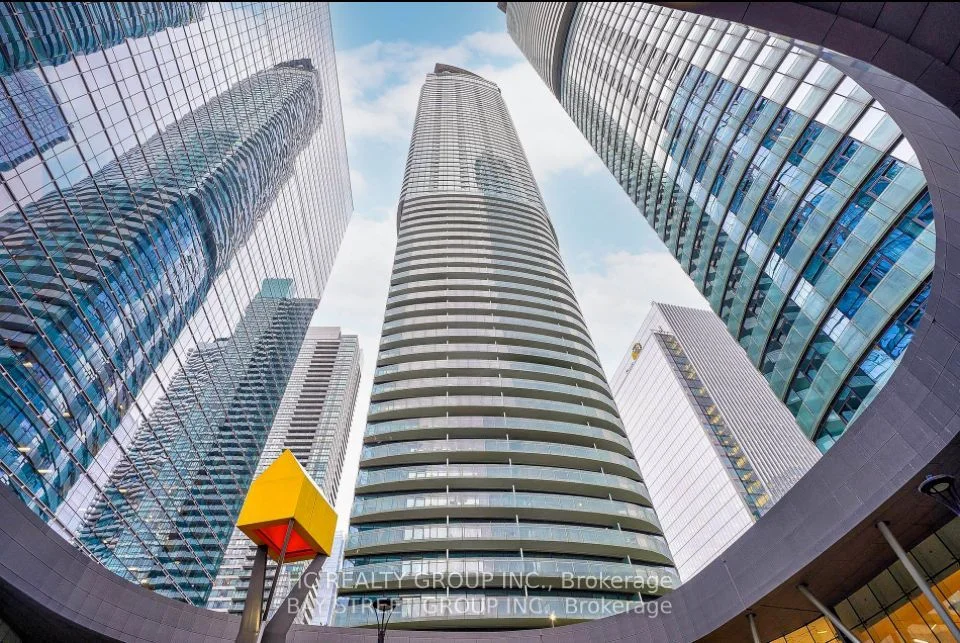 14 York Street 808, Toronto C01, ON M5J 0A9
