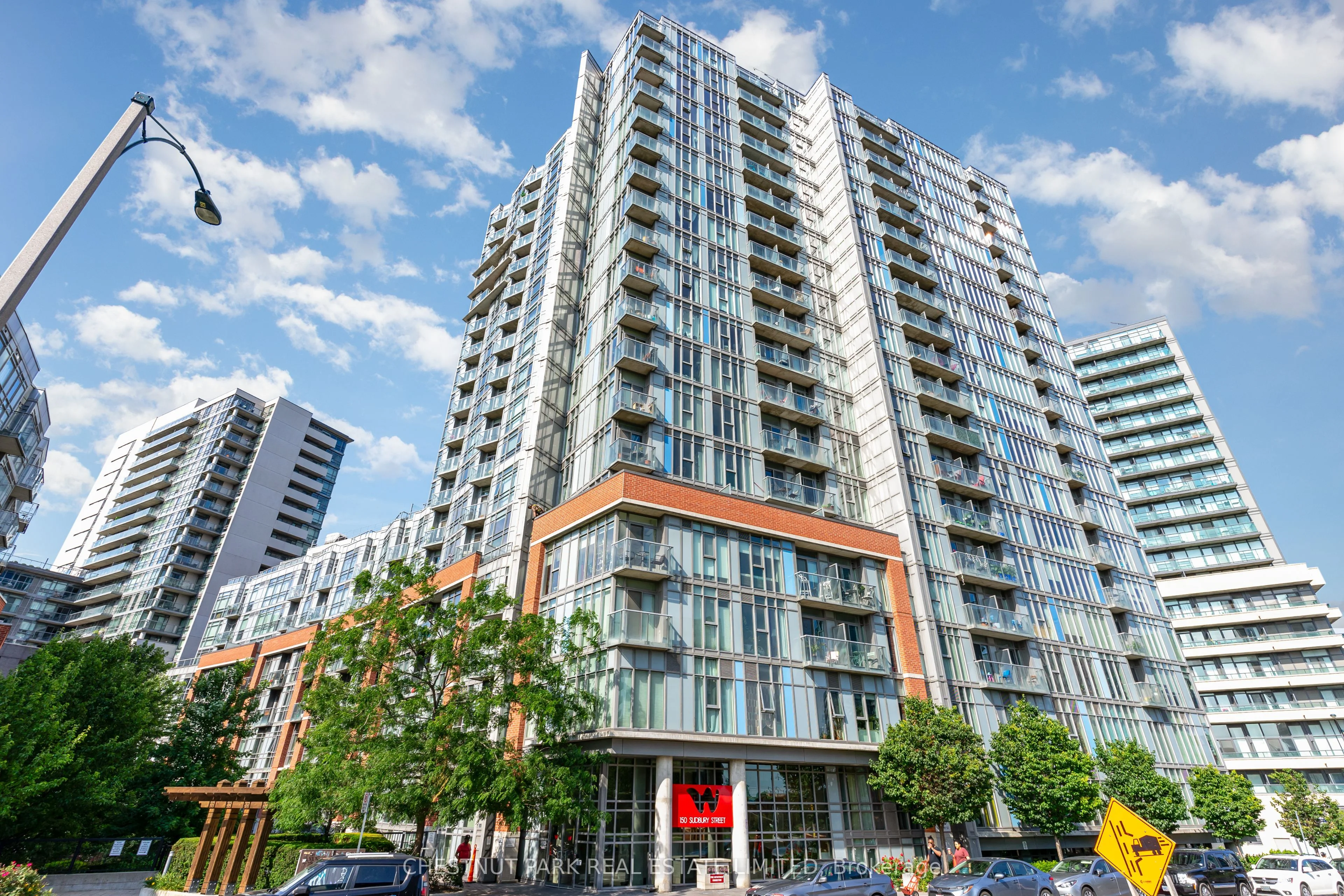 150 Sudbury Street 828, Toronto C01, ON M6J 3S8