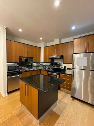 Condo Townhouse in Toronto