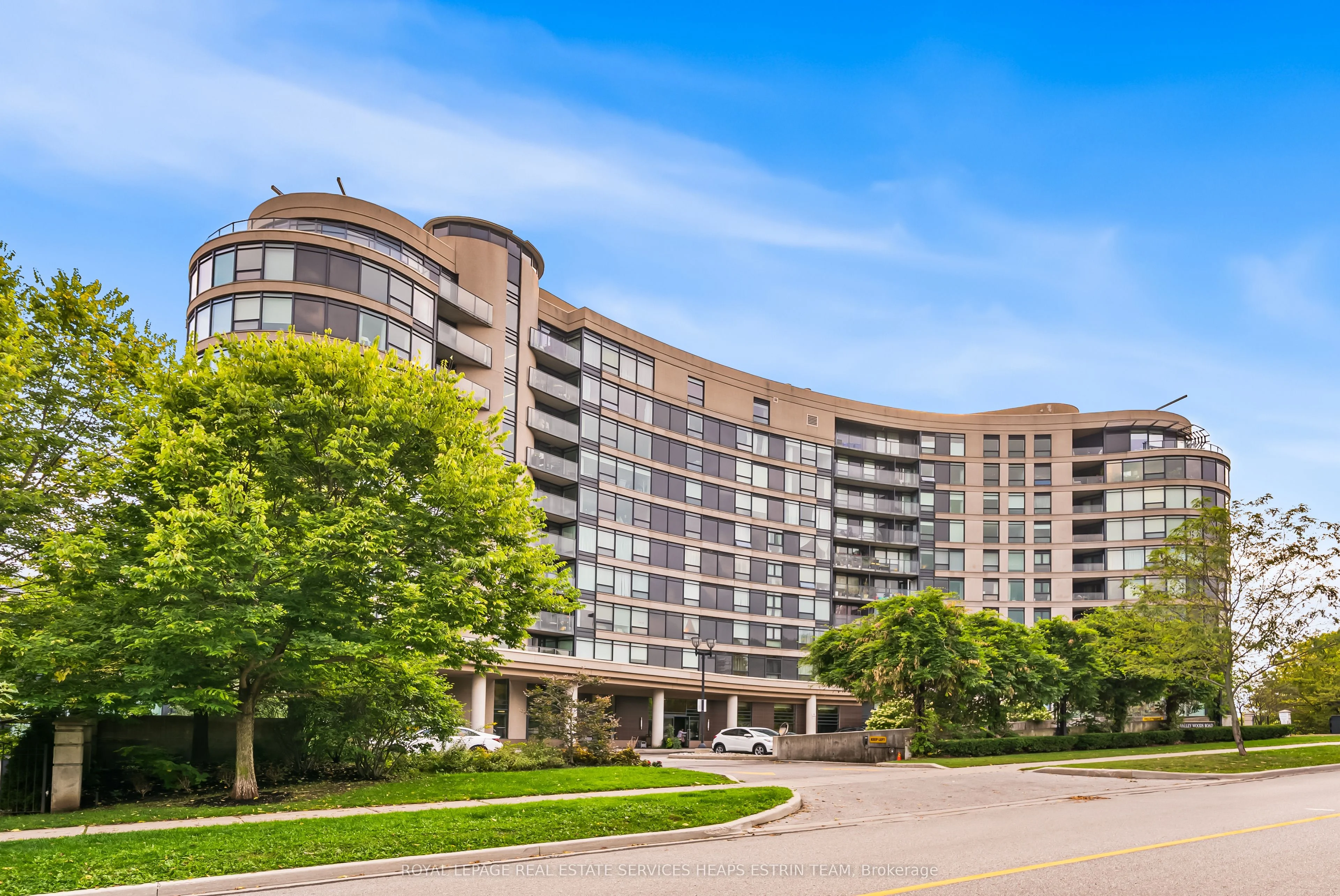 18 Valley Woods Road 806, Toronto C13, ON M3A 0A1