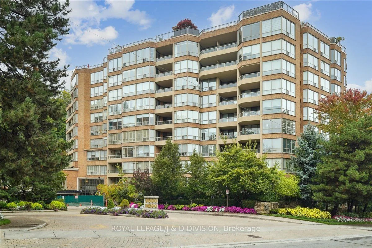 Condo Apartment in Toronto