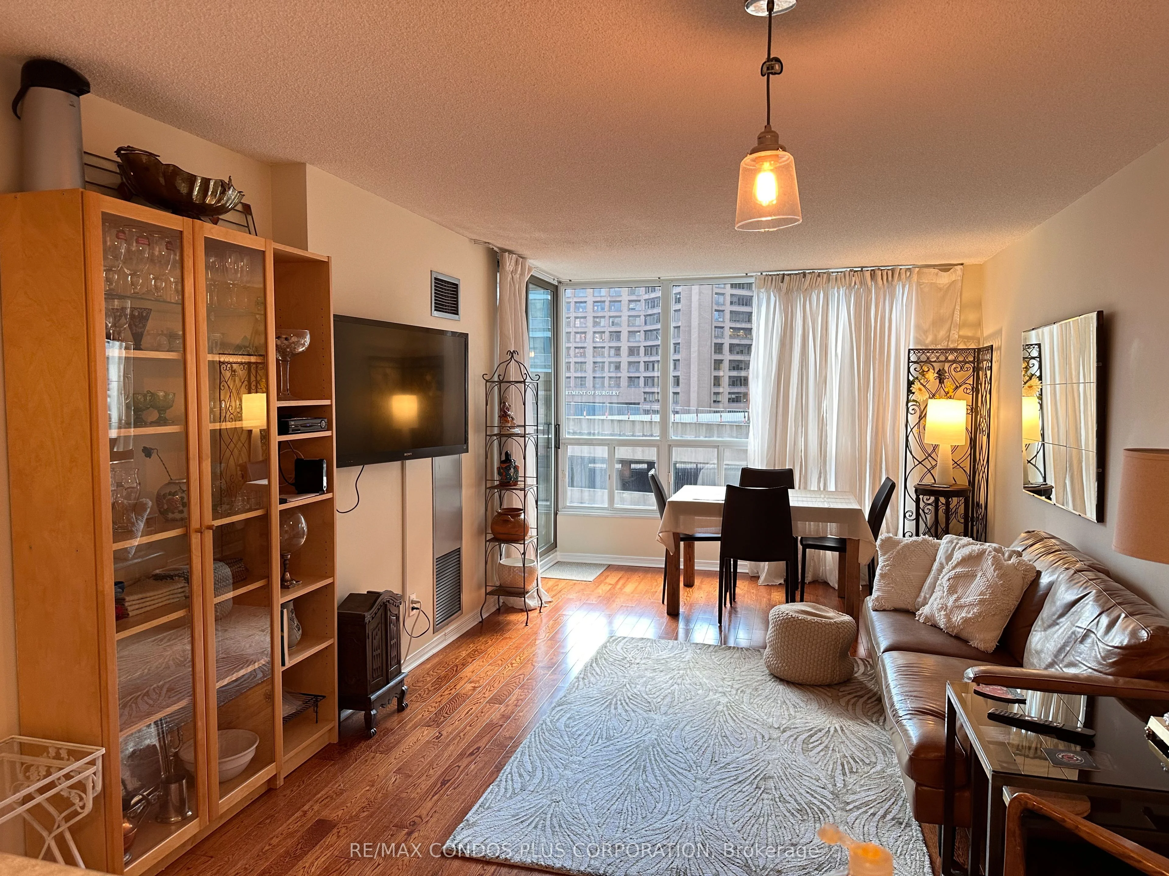 750 Bay Street 905, Toronto C01, On M5g 1n6