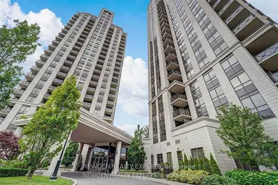 Condo Apartment in Toronto