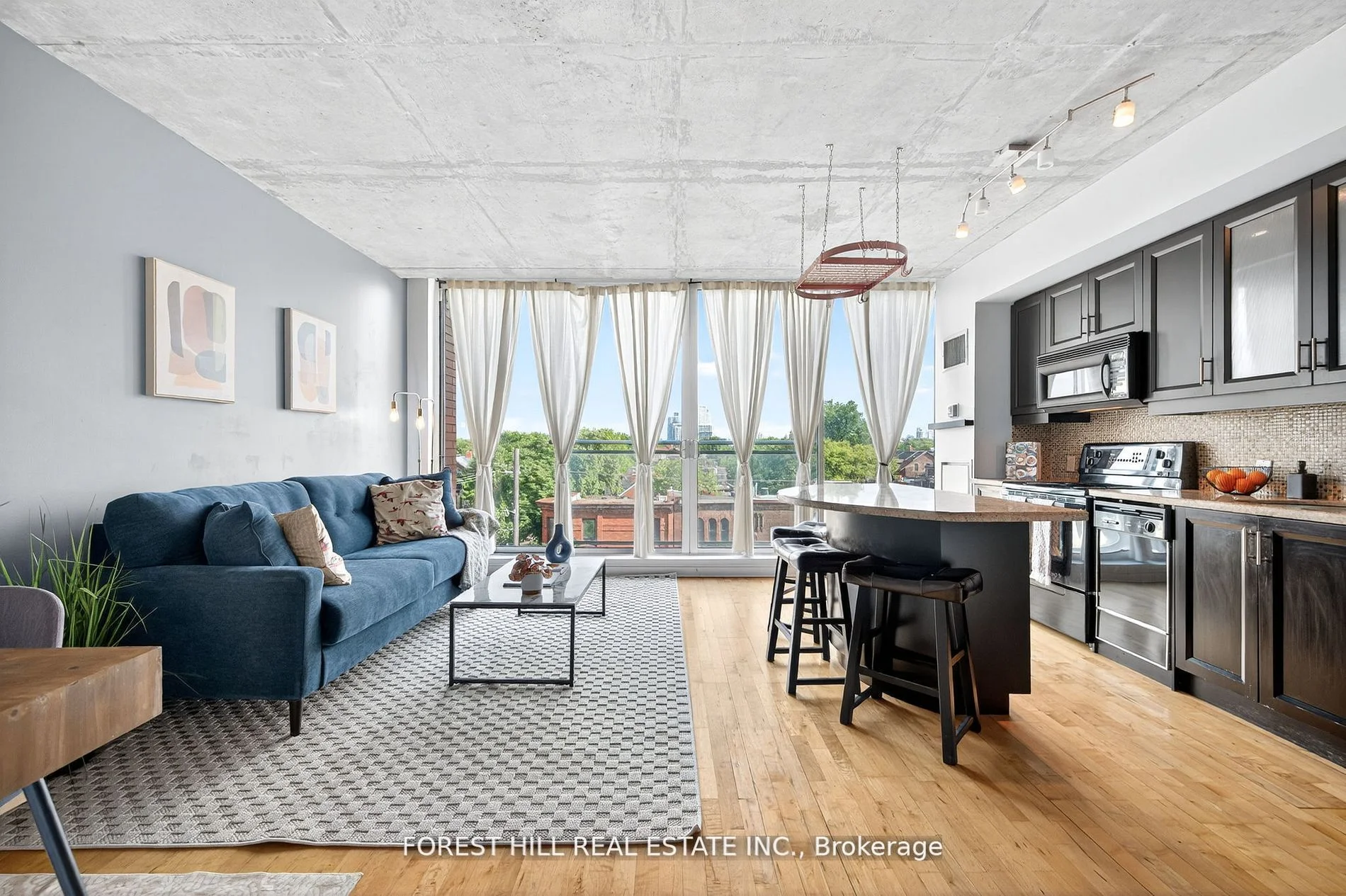 301 Markham Street 505, Toronto C01, ON M6J 3X2