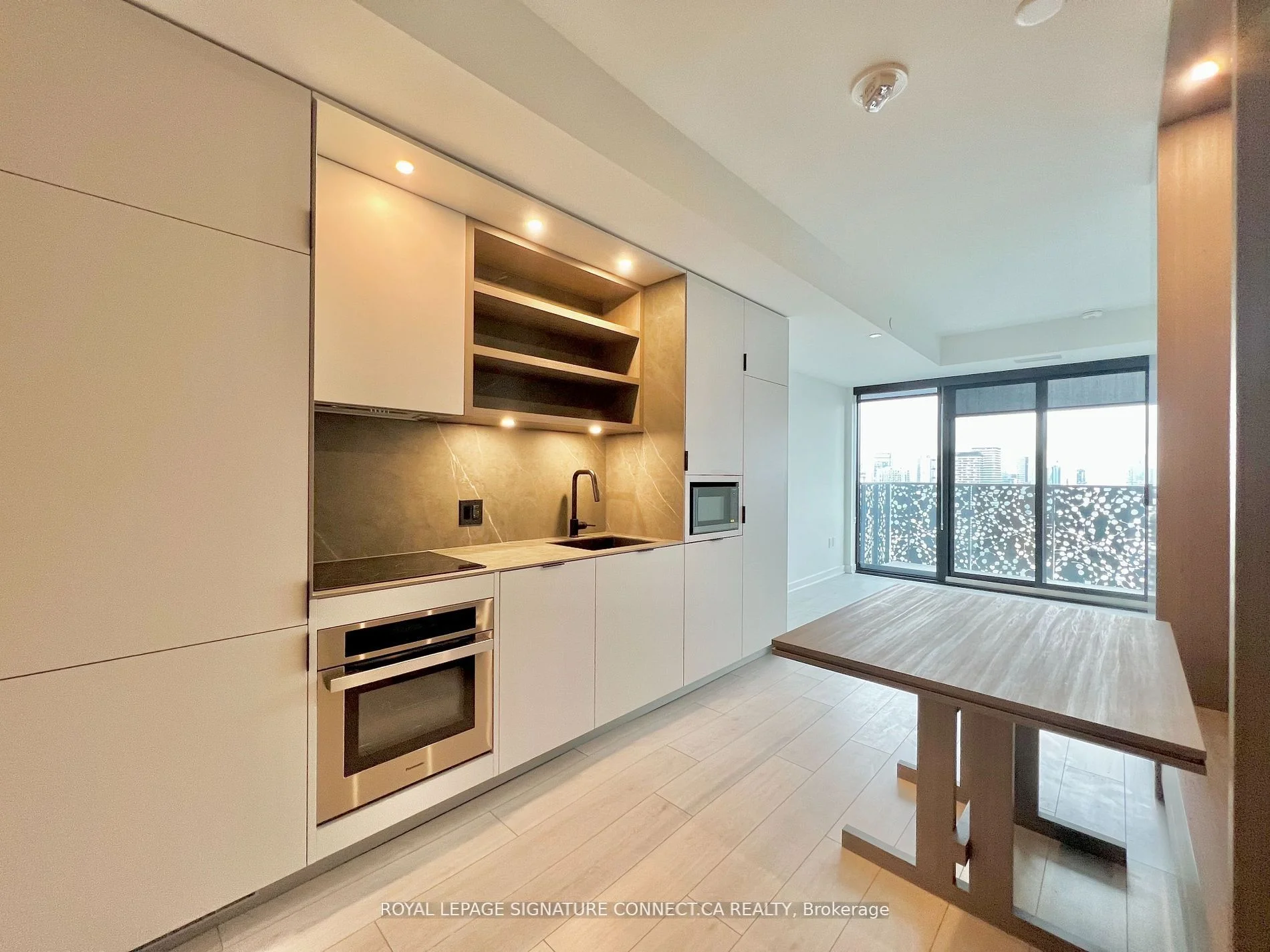 55 Charles Street E 2605, Toronto C08, ON M4Y 1S9