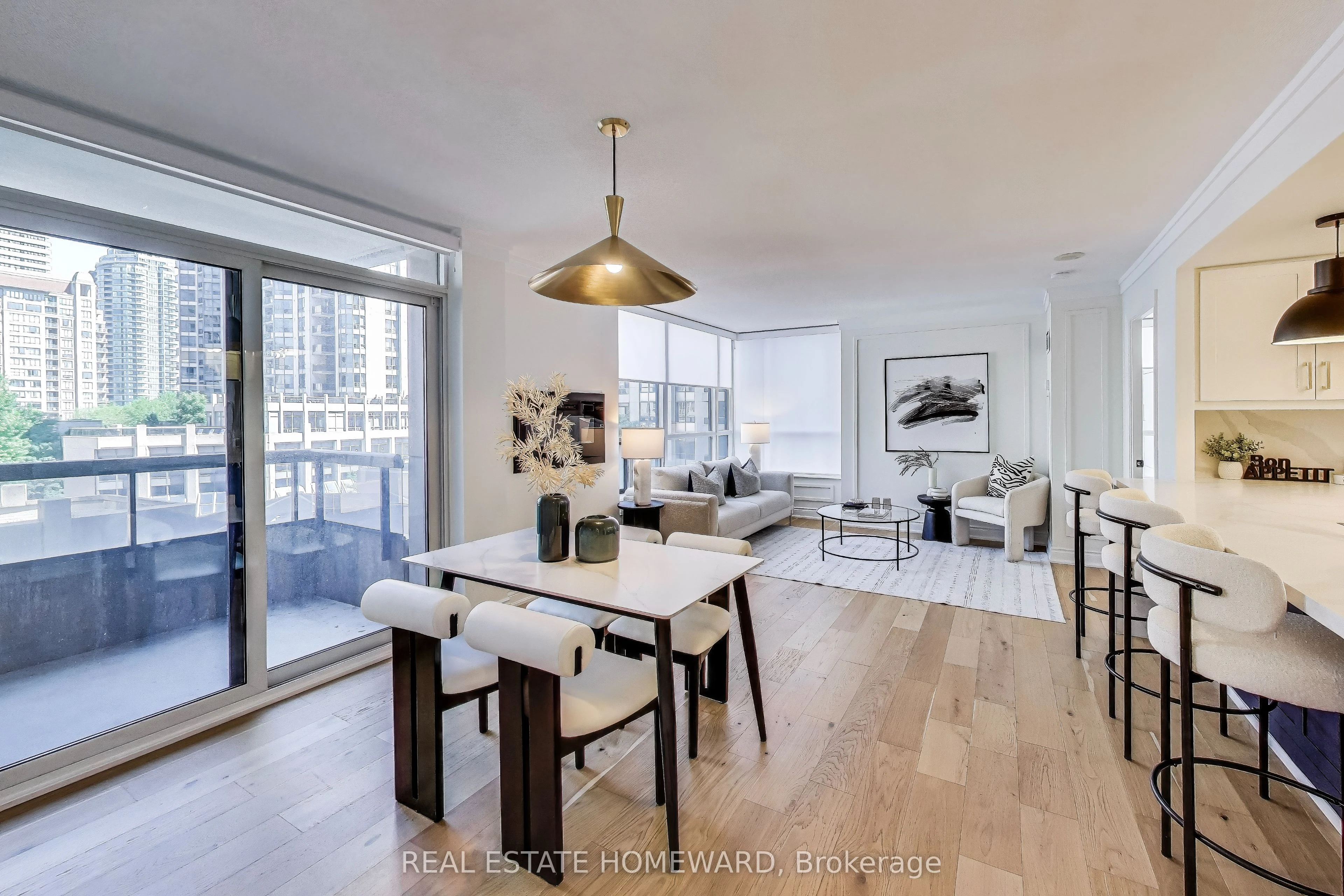Condo Apartment in Toronto