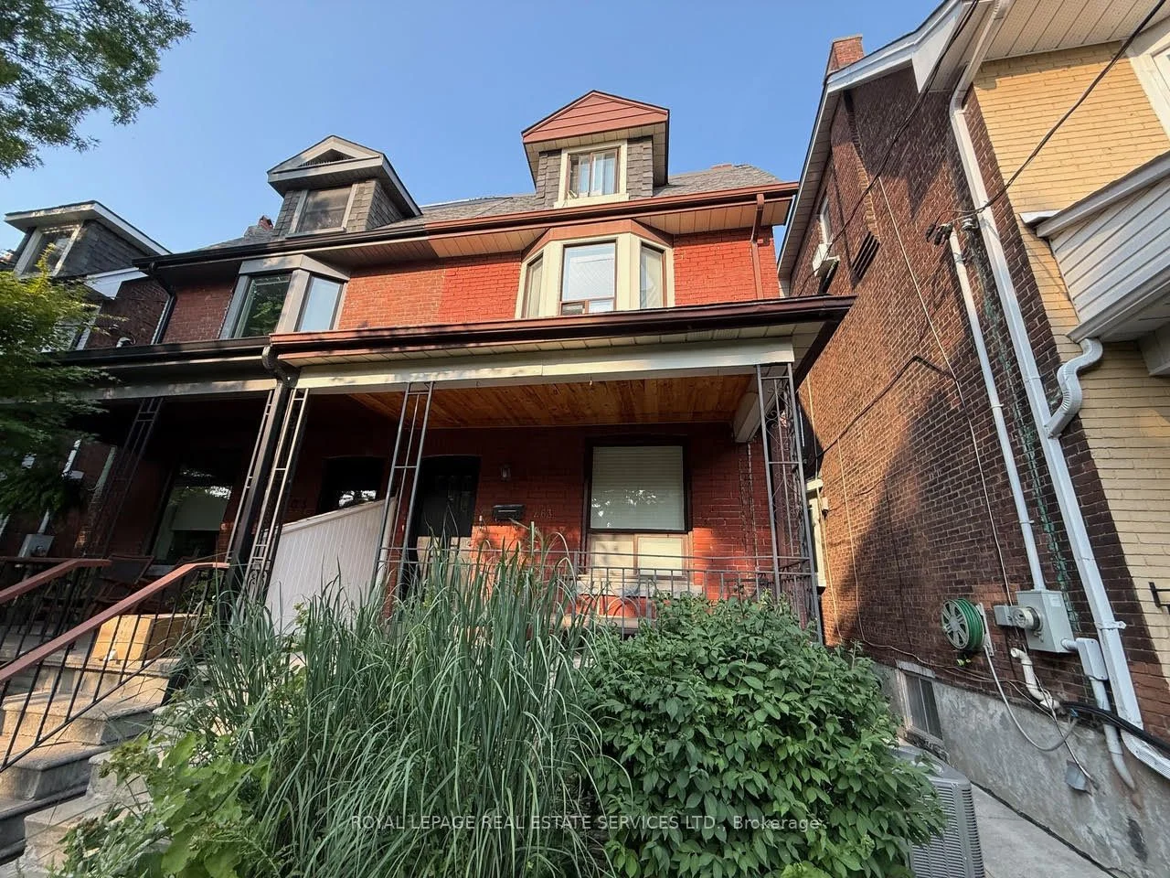 263 Grace Street 2nd Fl, Toronto C01, ON M6G 3A7