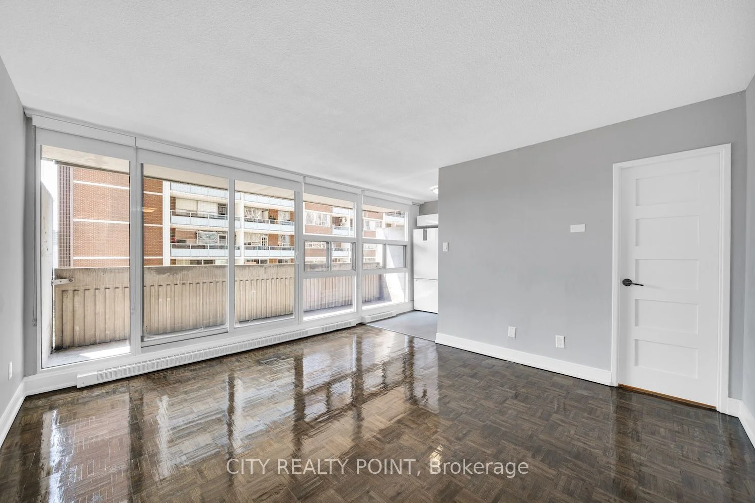 33 Isabella Street 1606, Toronto C08, ON M4Y 2P7