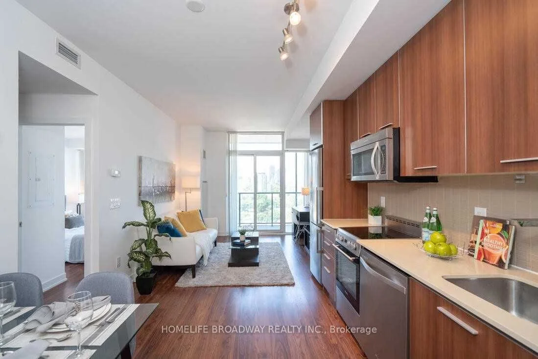 105 George Street 1501, Toronto C08, On M5a 2n4