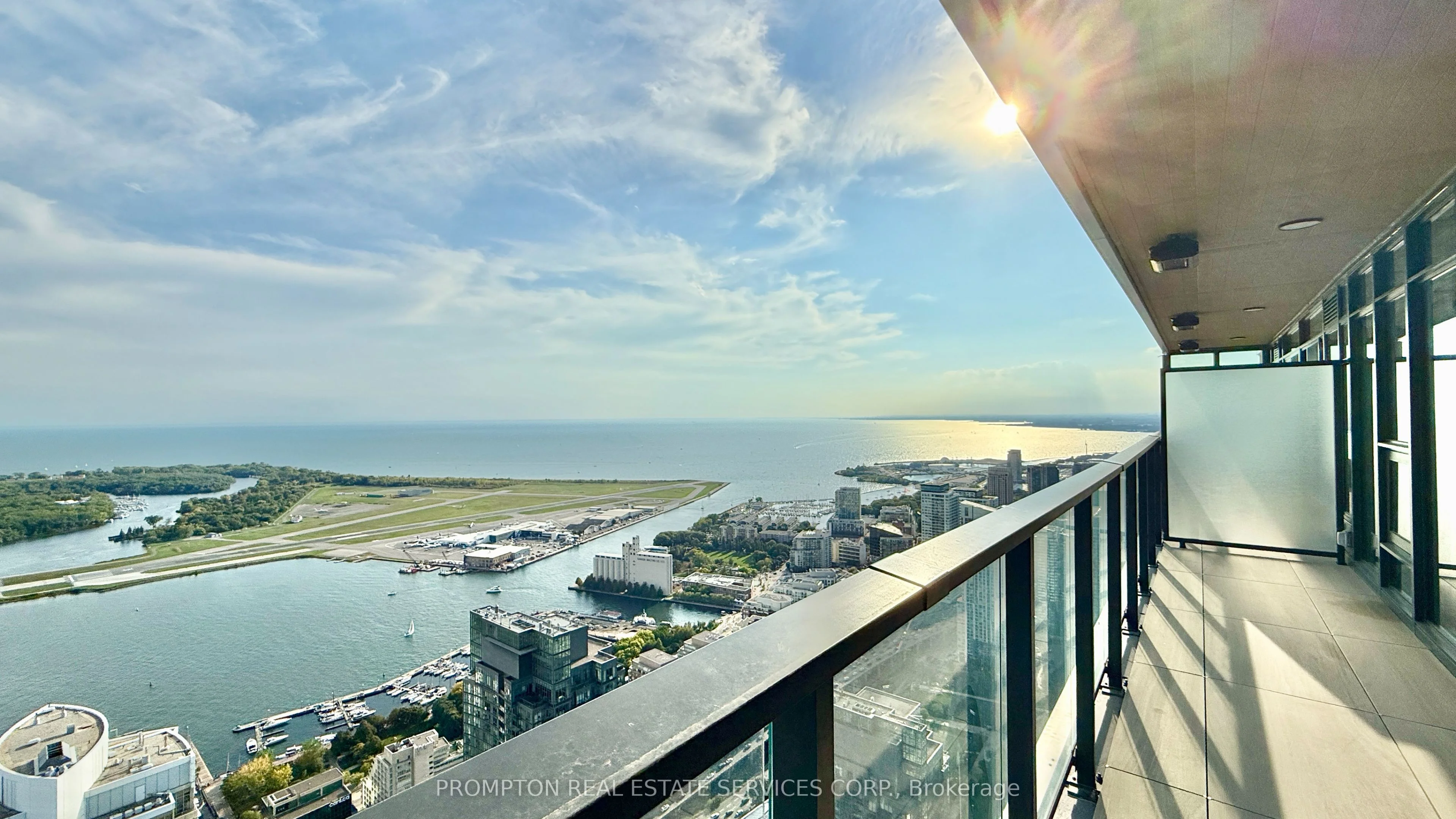 3 Concord City Place Way 7507, Toronto C01, ON M5V 0X4