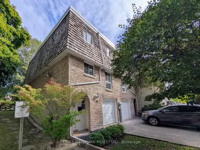 Condo Townhouse in Toronto