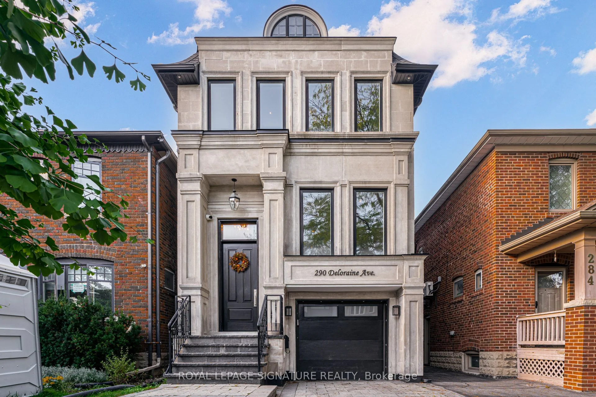 290 Deloraine Avenue, Toronto C04, ON M5M 2B3