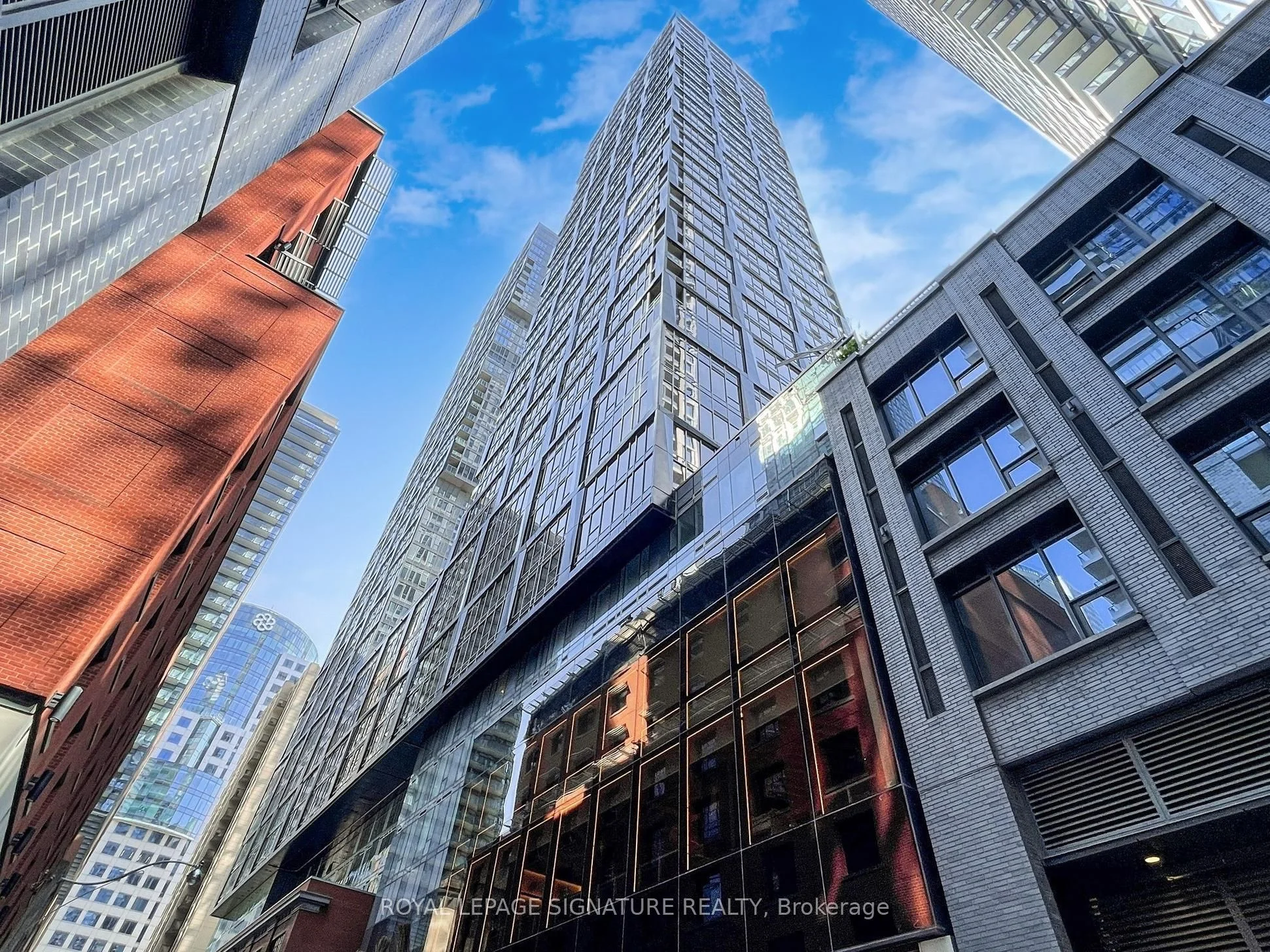 35 Mercer Street 2713, Toronto C01, On M5v 1h2