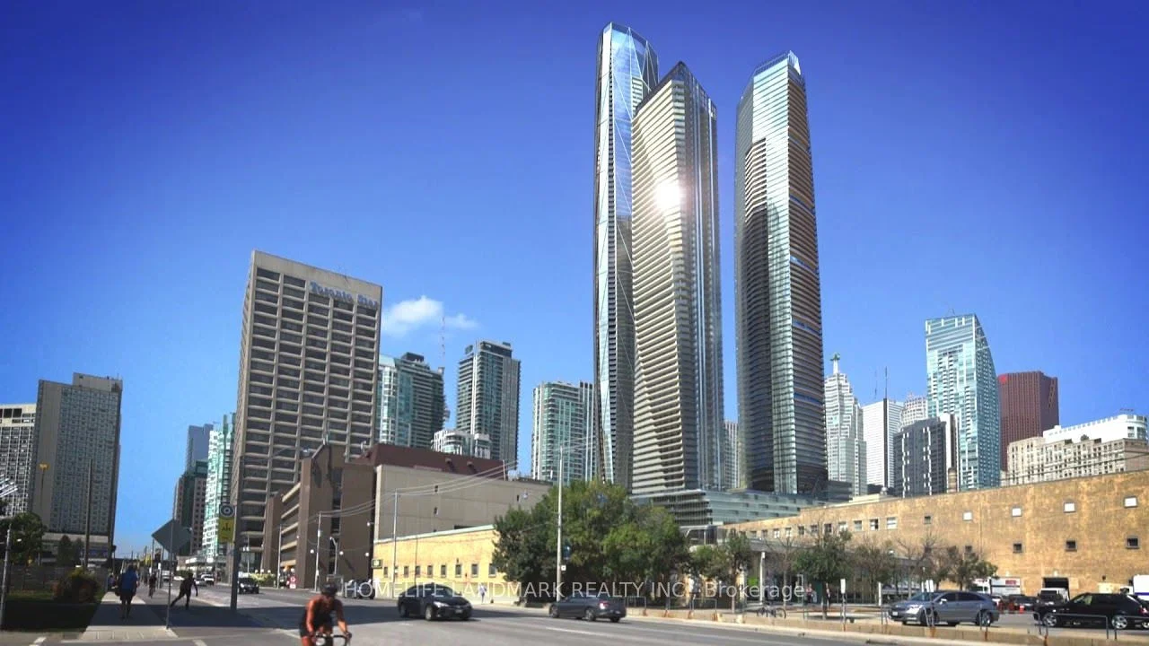 28 Freeland Street 3304, Toronto C01, ON M5E 0E3