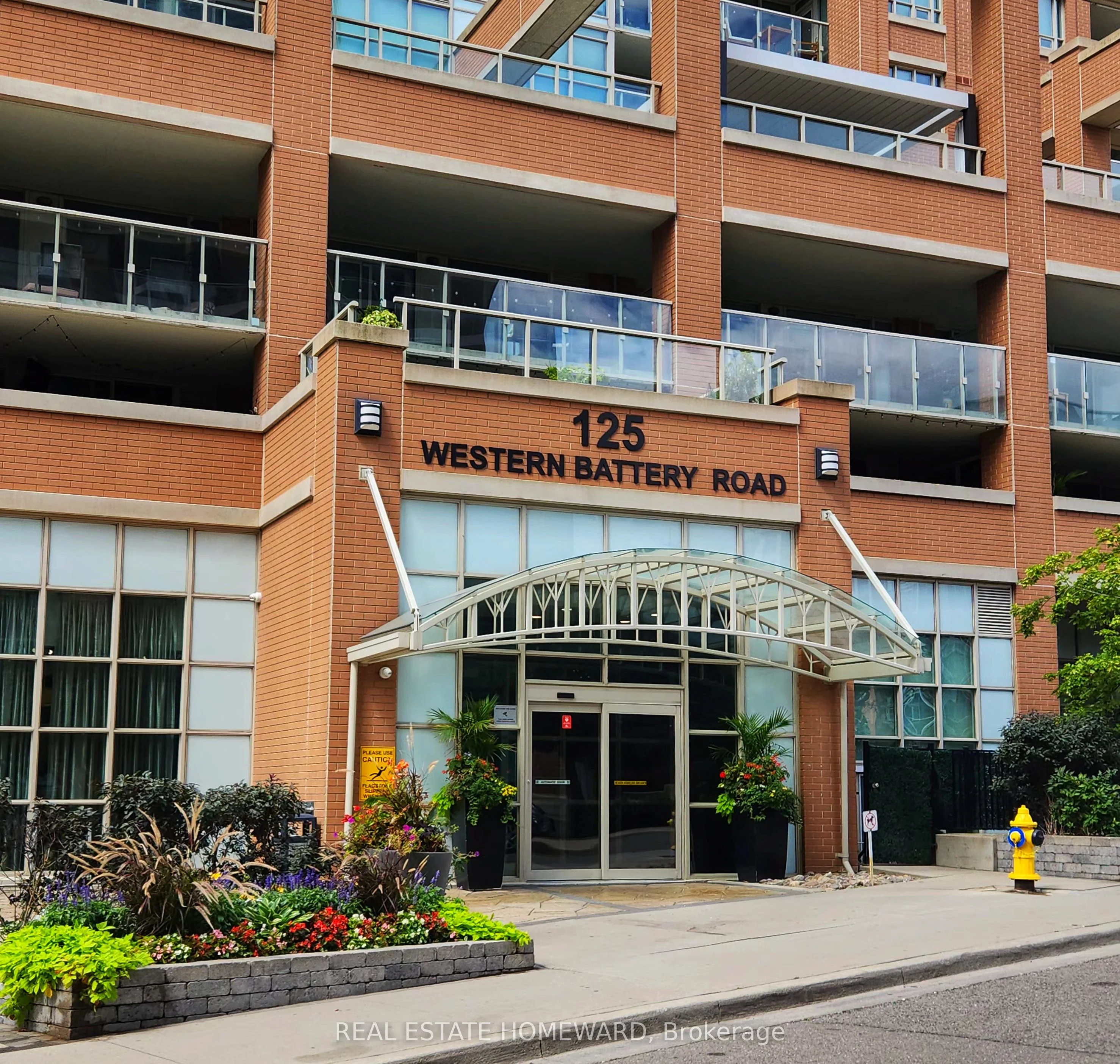 125 Western Battery Road 709, Toronto C01, On M6k 3r8