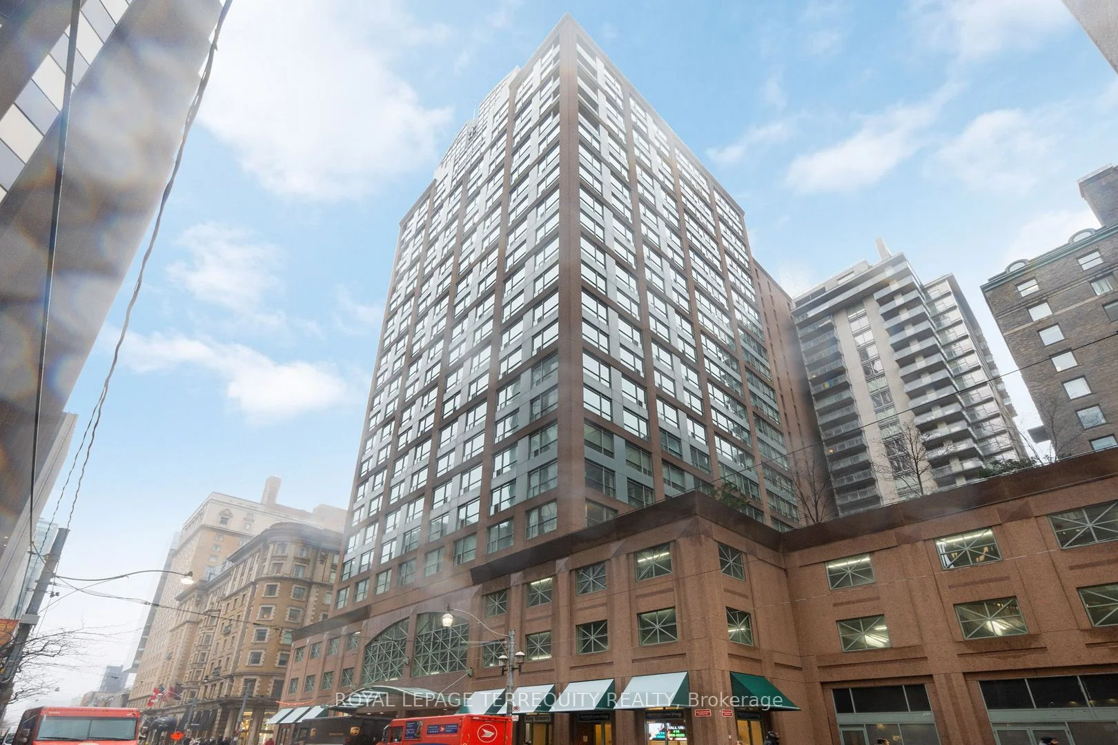 7 King Street E 2215, Toronto C08, ON M5C 3C5