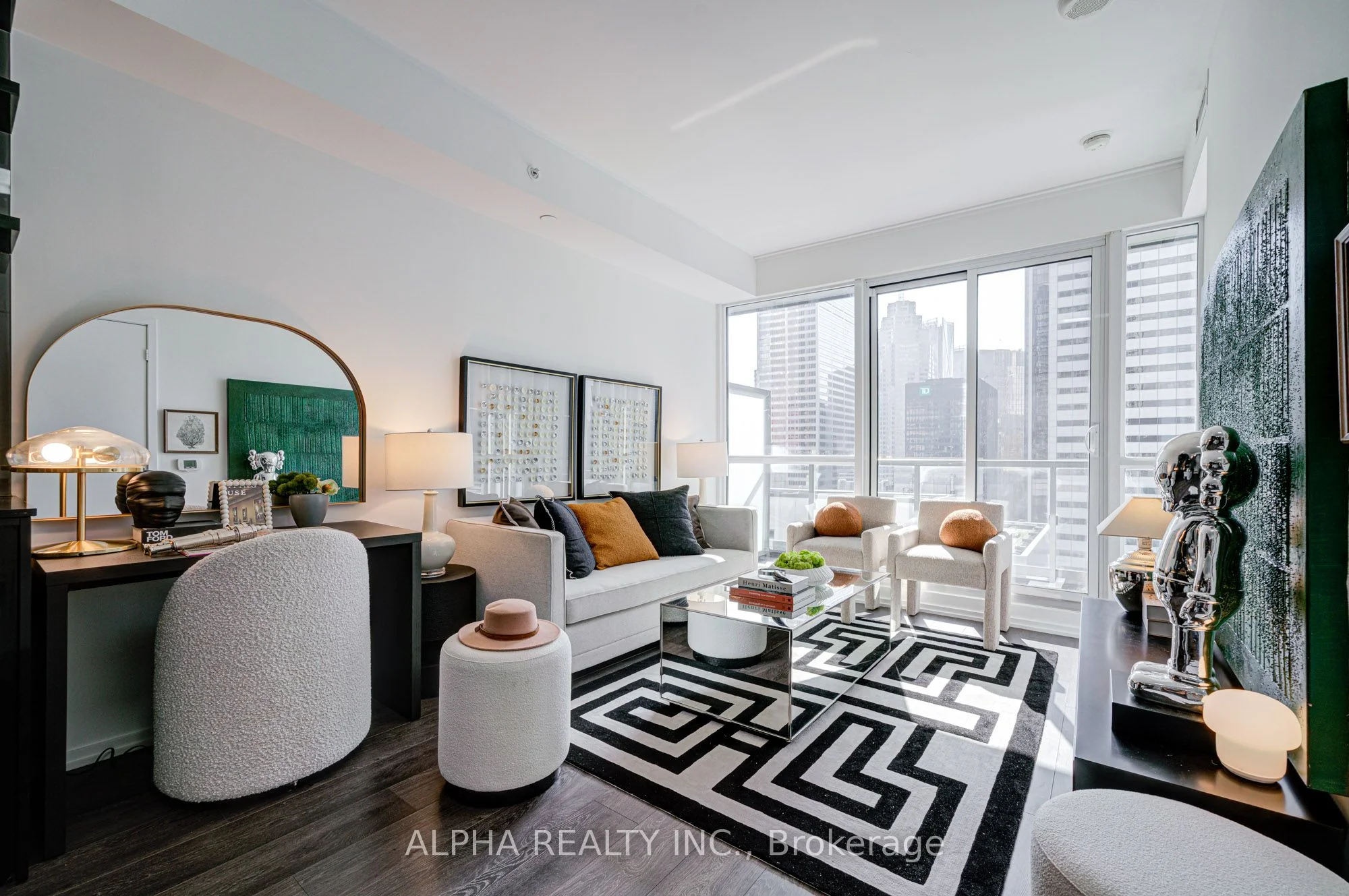 70 Temperance Street 3010, Toronto C01, ON M5H 0B1
