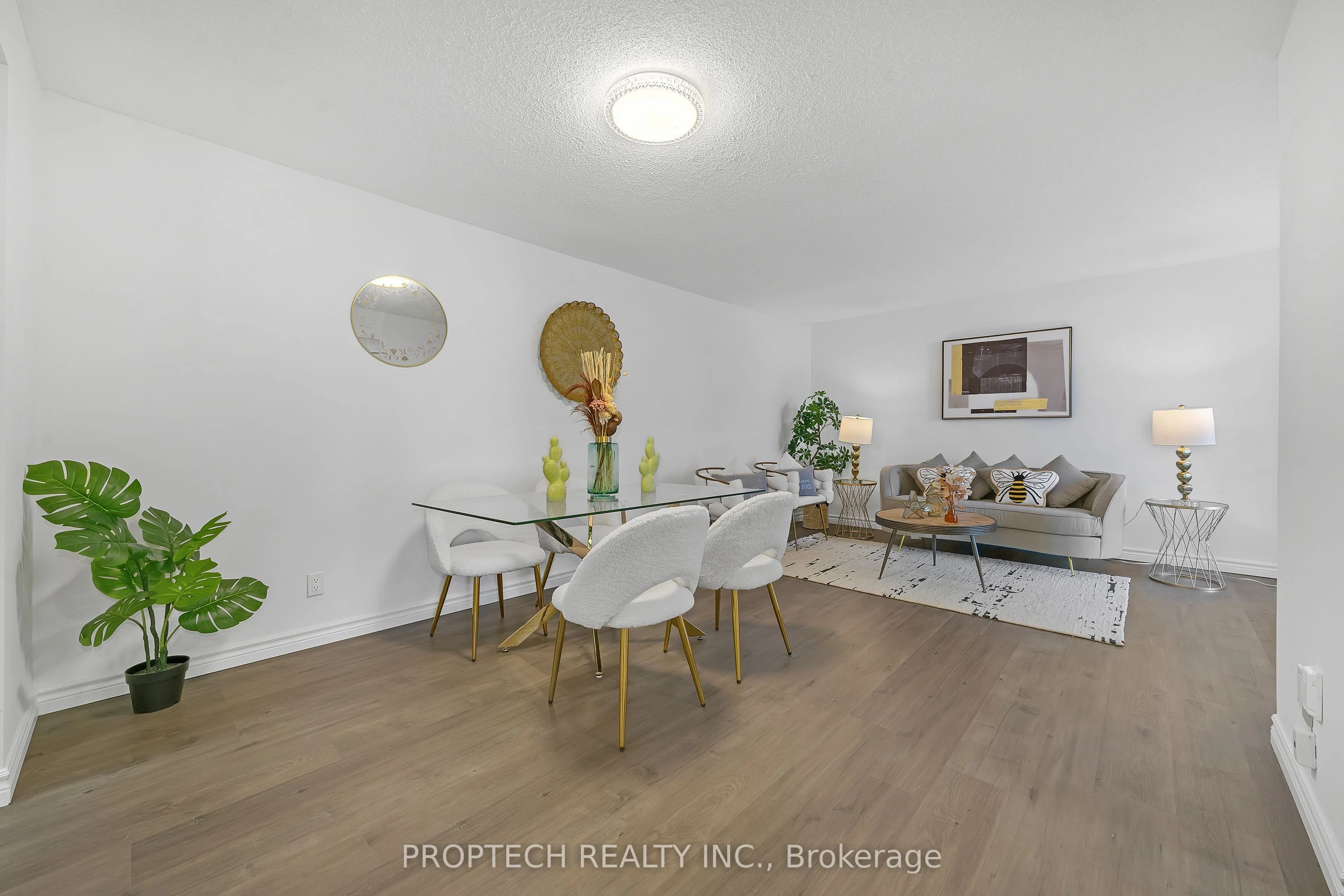 5795 Yonge Street 204, Toronto C14, ON M2M 4J3