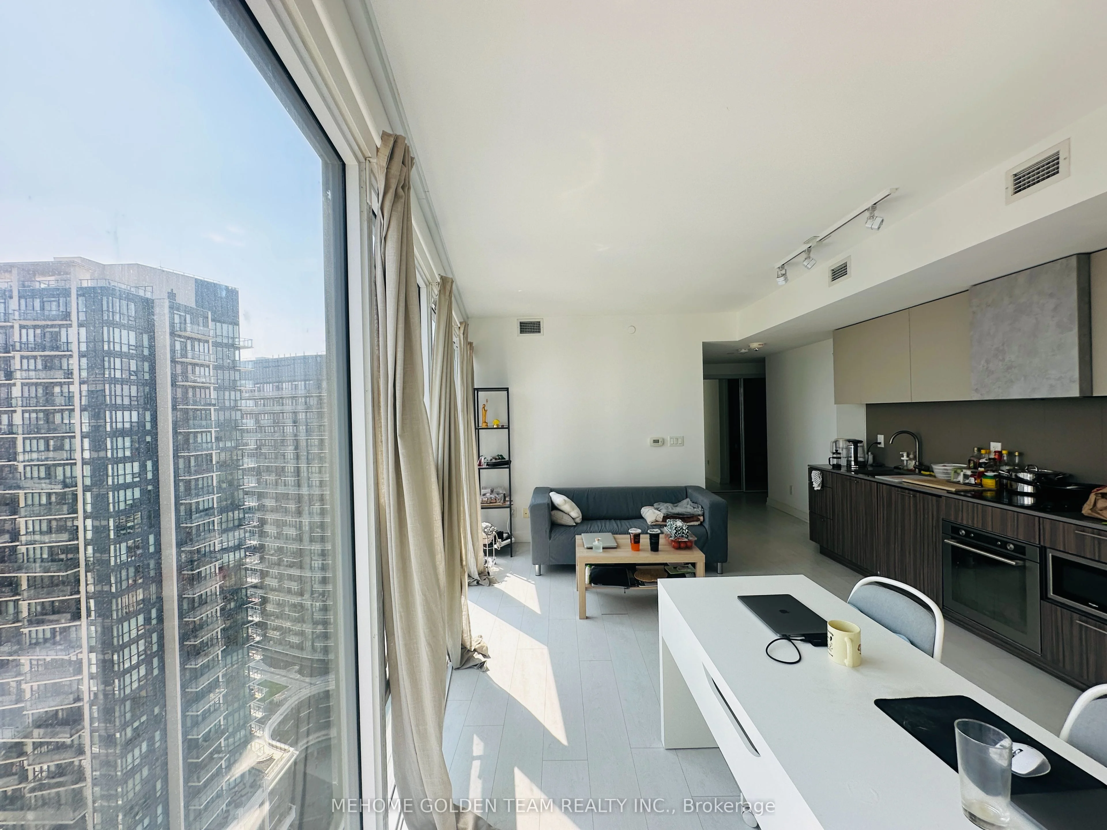 19 Western Battery Road 2606, Toronto C01, ON M6K 3S4