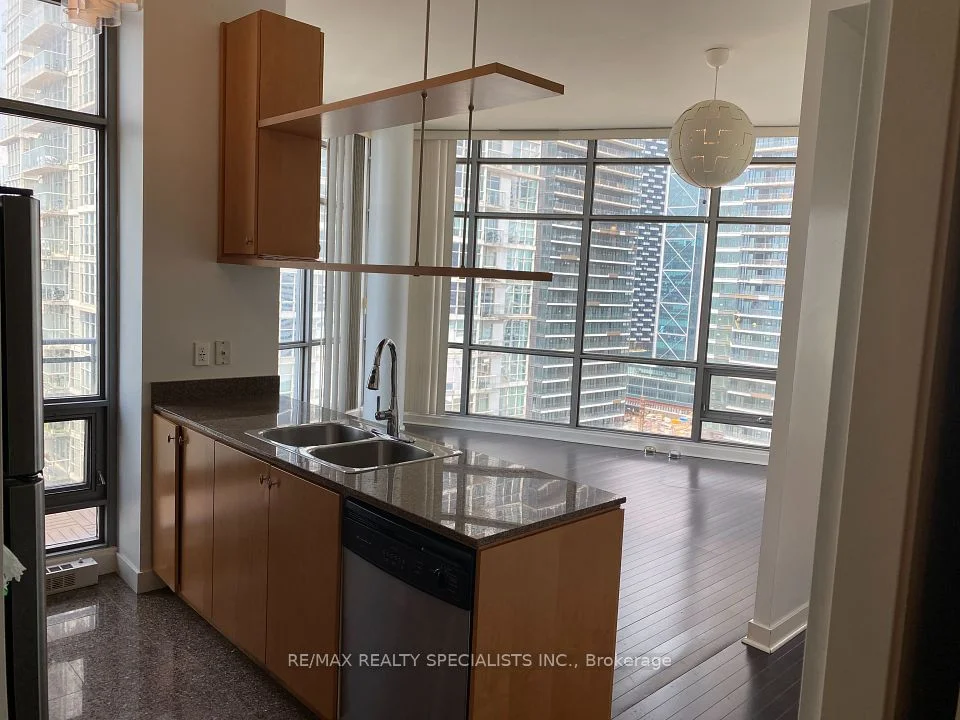 3 NAVY WHARF Court PH03, Toronto C01, ON M5V 3V1