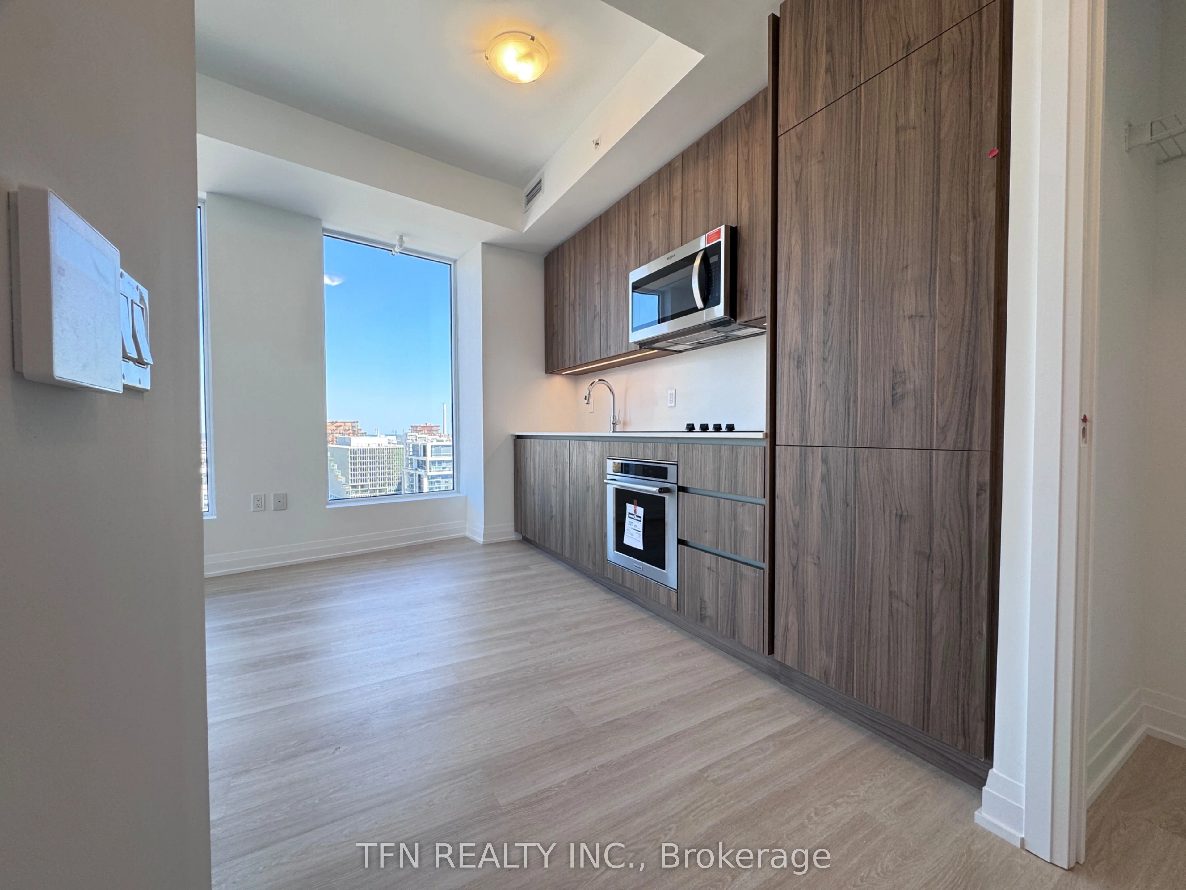 15 Richardson Street 1705, Toronto C08, ON M5A 0Y5