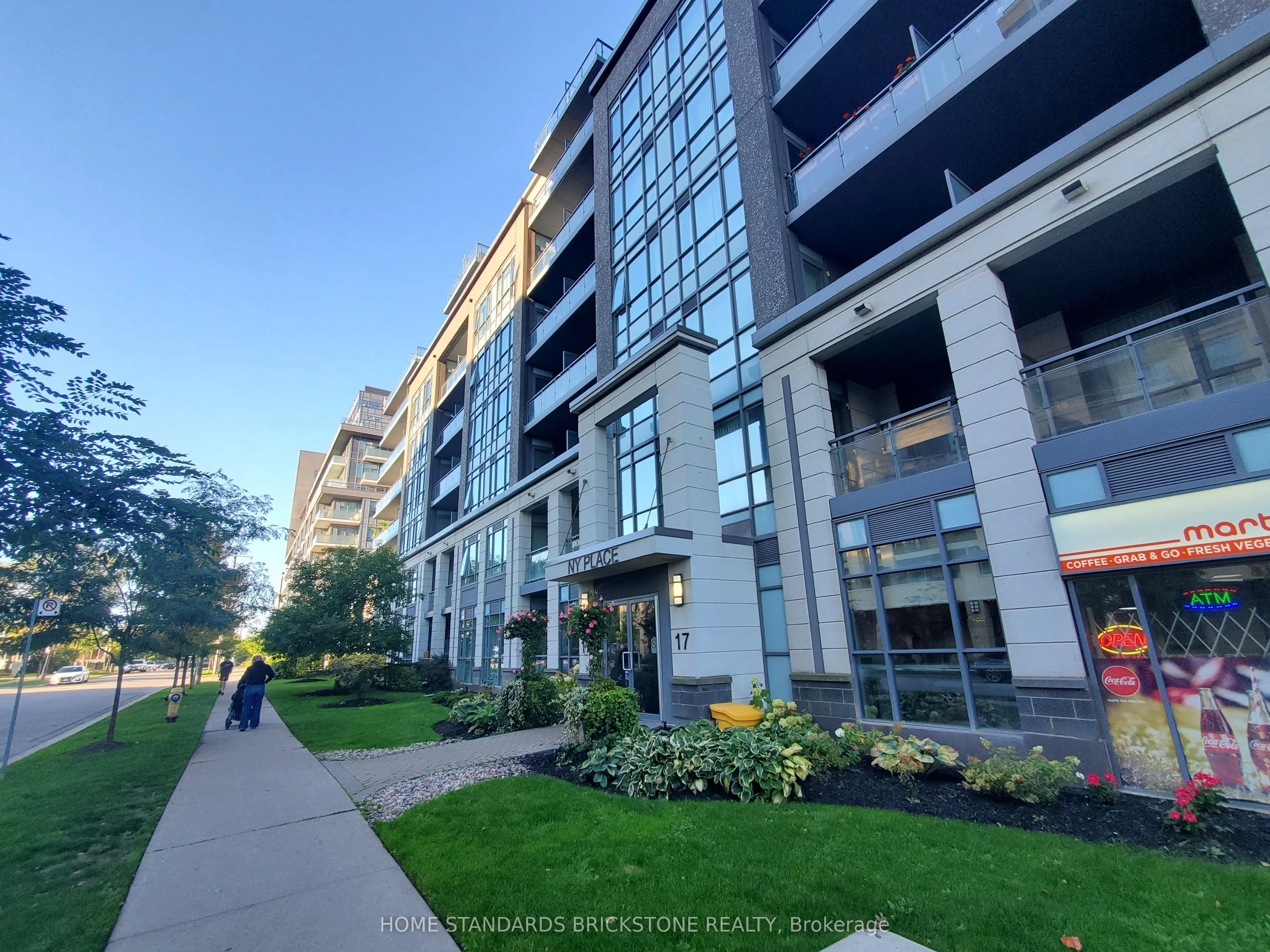 17 KENASTON Gardens 219, Toronto C15, ON M2K 0B9