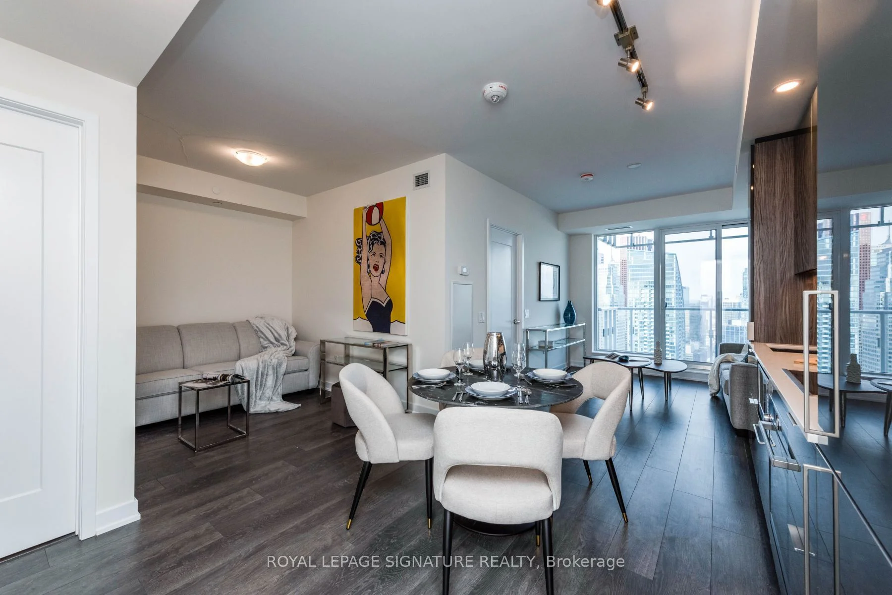 28 Freeland Street 5306, Toronto C08, ON M5E 0E3