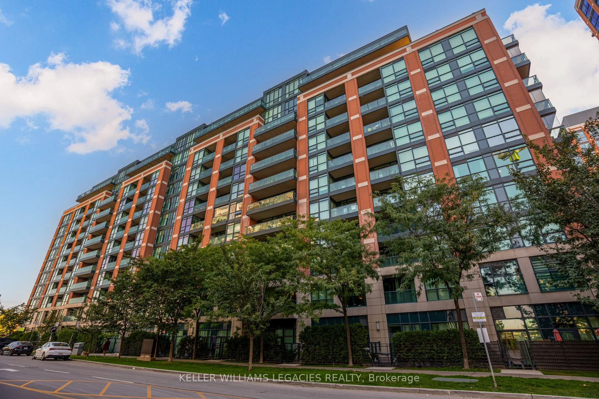 525 Wilson Avenue 842, Toronto C06, ON M3H 0A7
