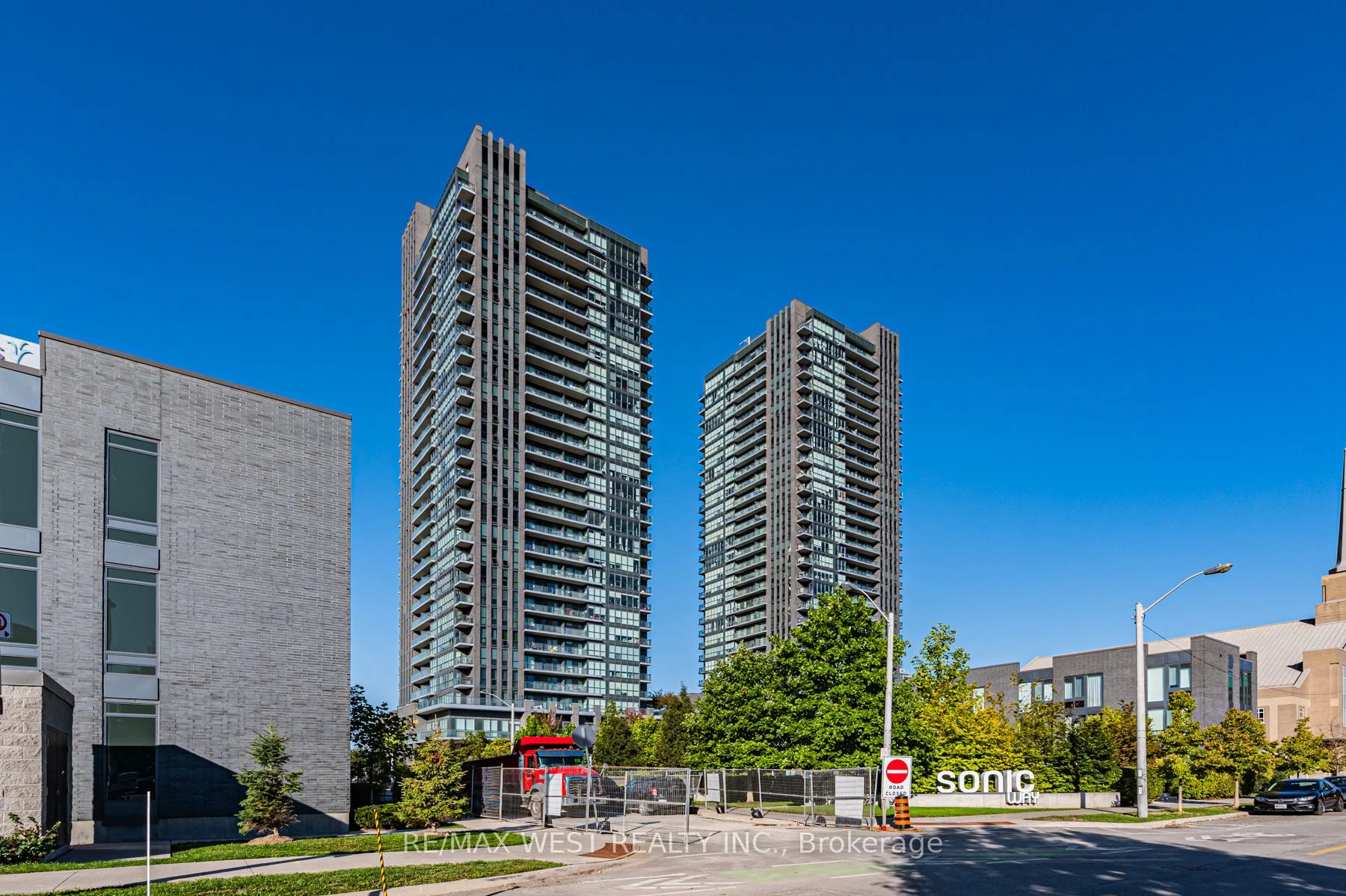 Condo Apartment in Toronto
