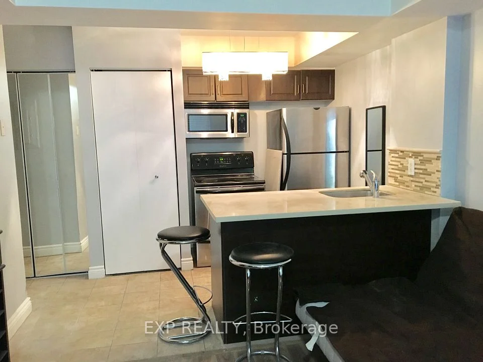 38 Western Battery Road 635, Toronto C01, ON M6K 3N9