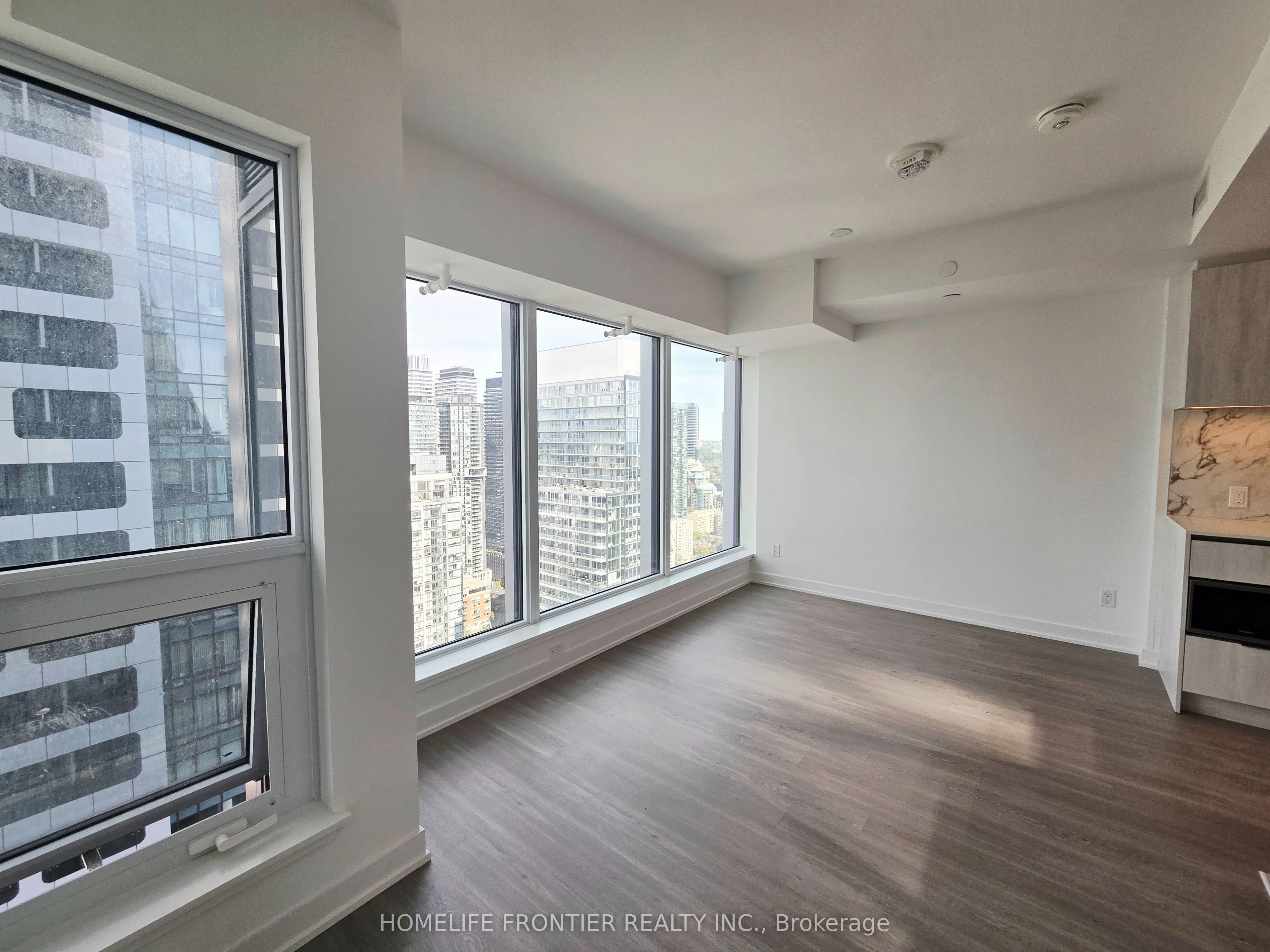 8 Wellesley Street W 4807, Toronto C01, ON M4Y 0J5