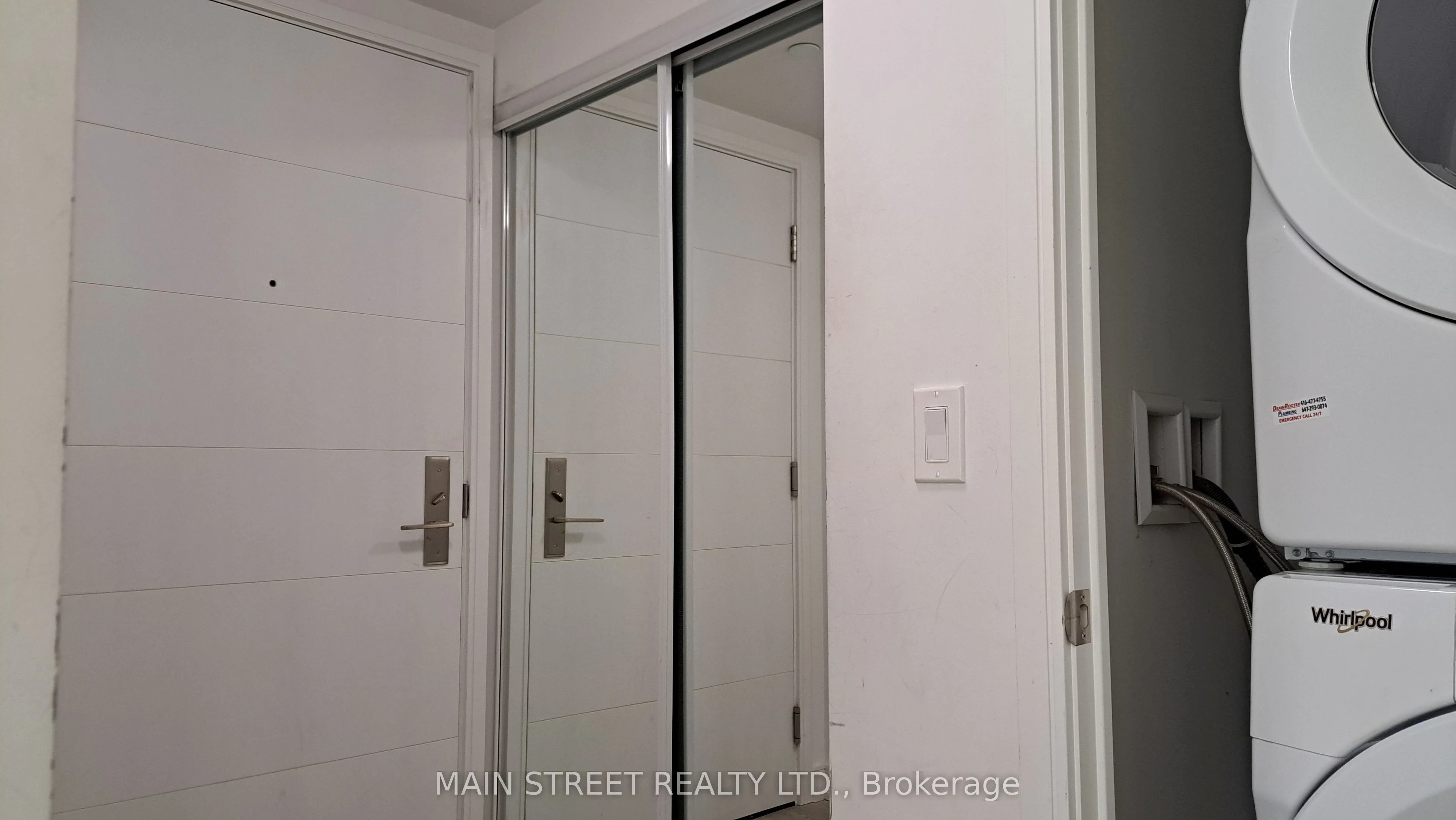 50 Wellesley Street E 3710, Toronto C08, ON M4Y 1G2