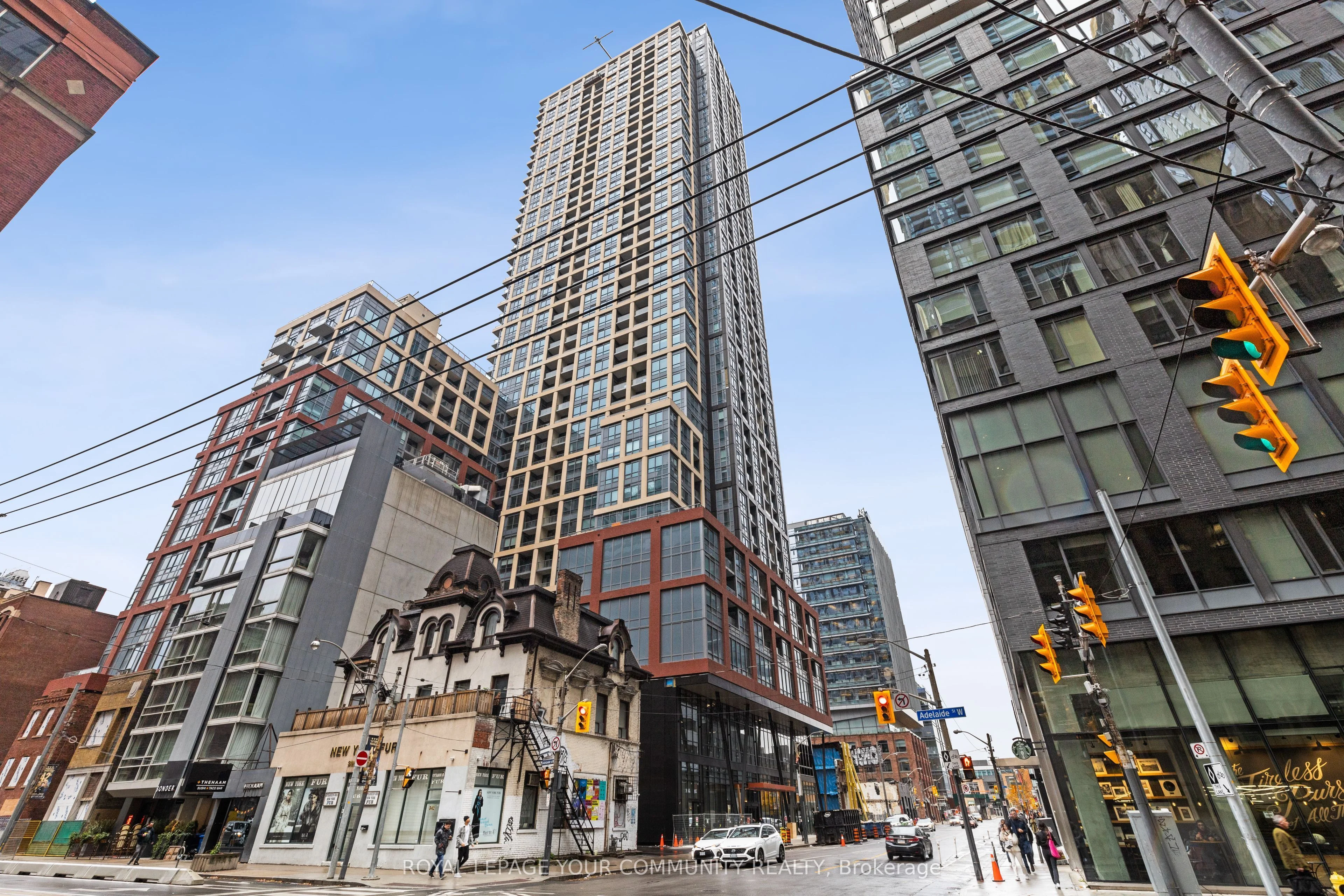 108 Peter St Street 1625, Toronto C01, ON M5V 0W2
