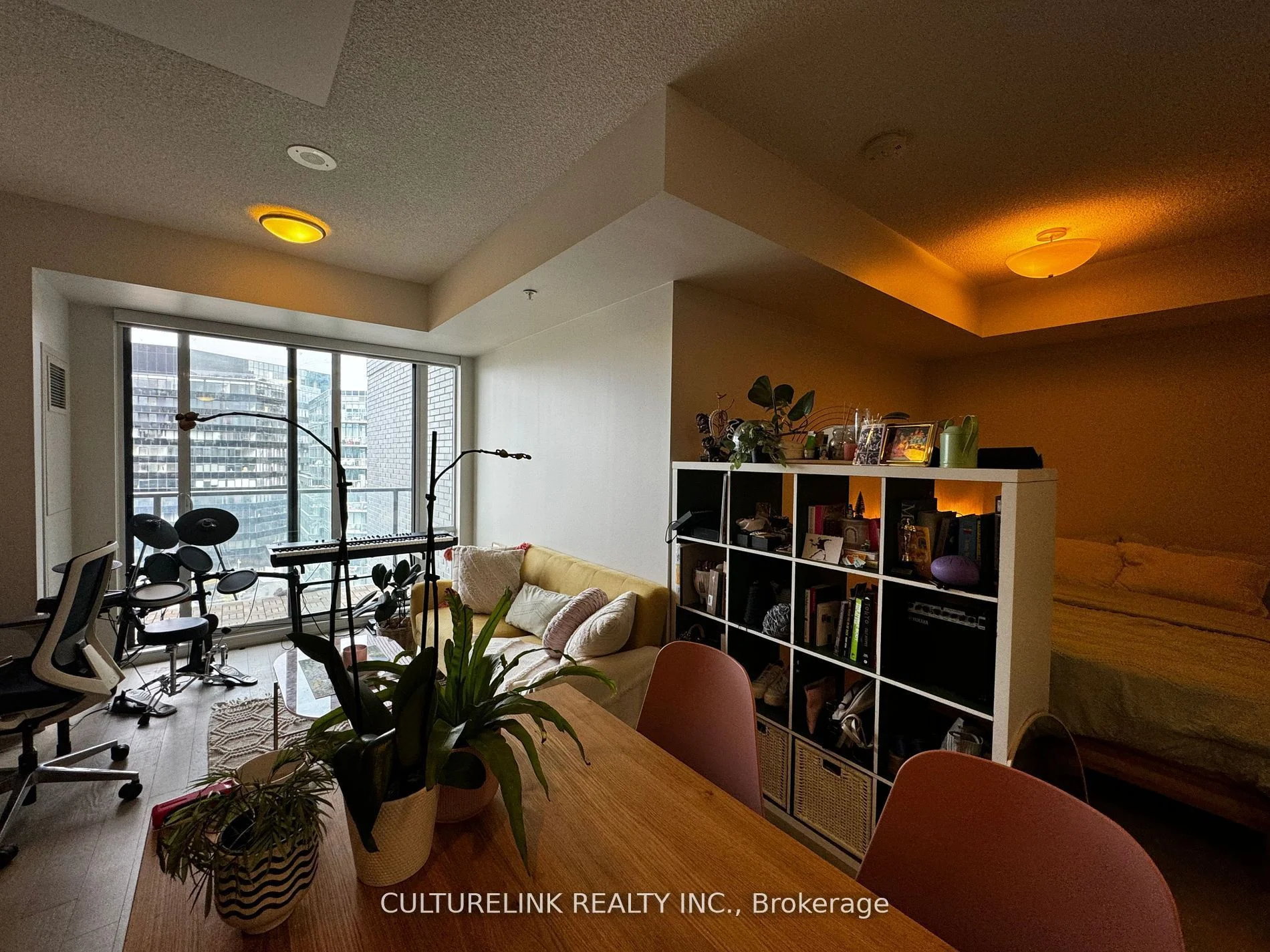 120 Bayview Avenue S915, Toronto C08, On M5a 0g4