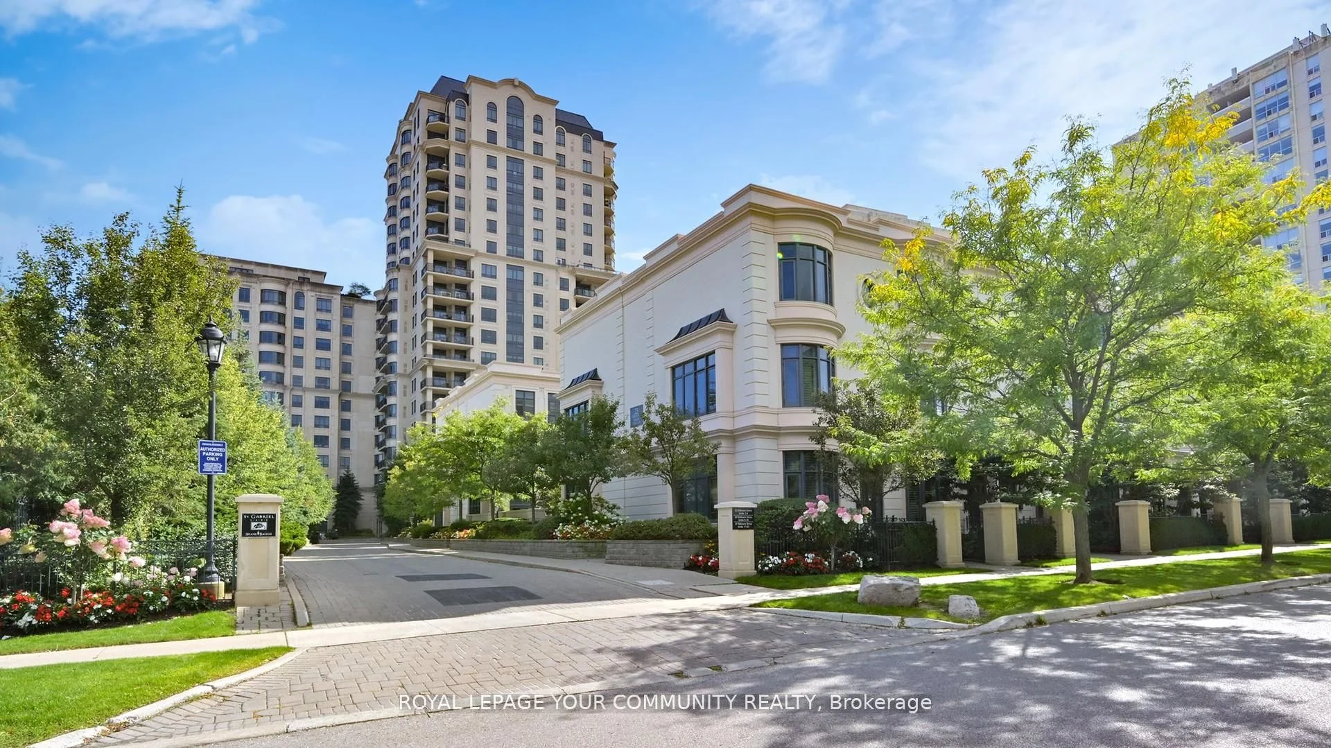 Condo Townhouse in Toronto