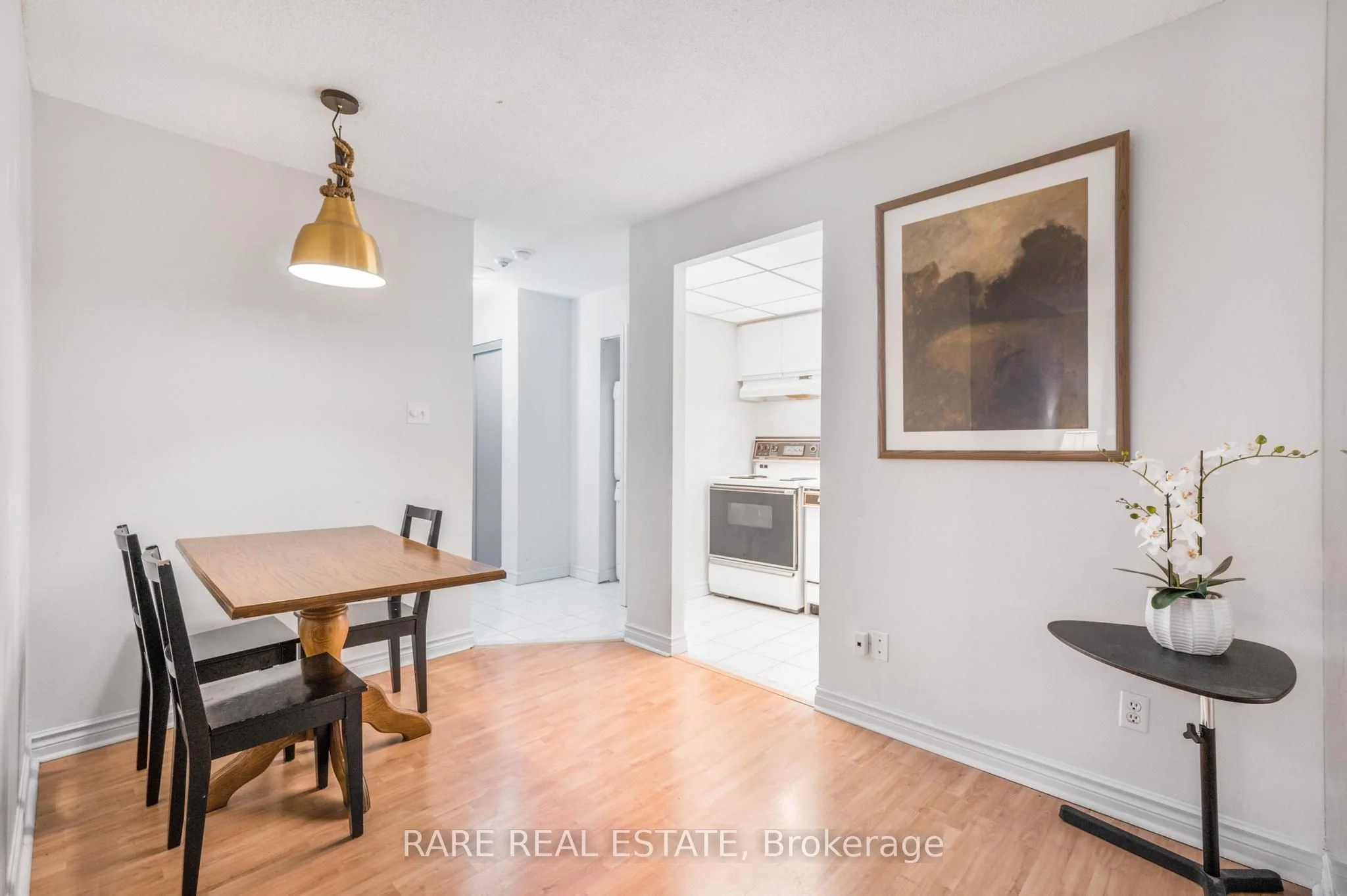40 Scollard Street 1003, Toronto C02, On M5r 3s1