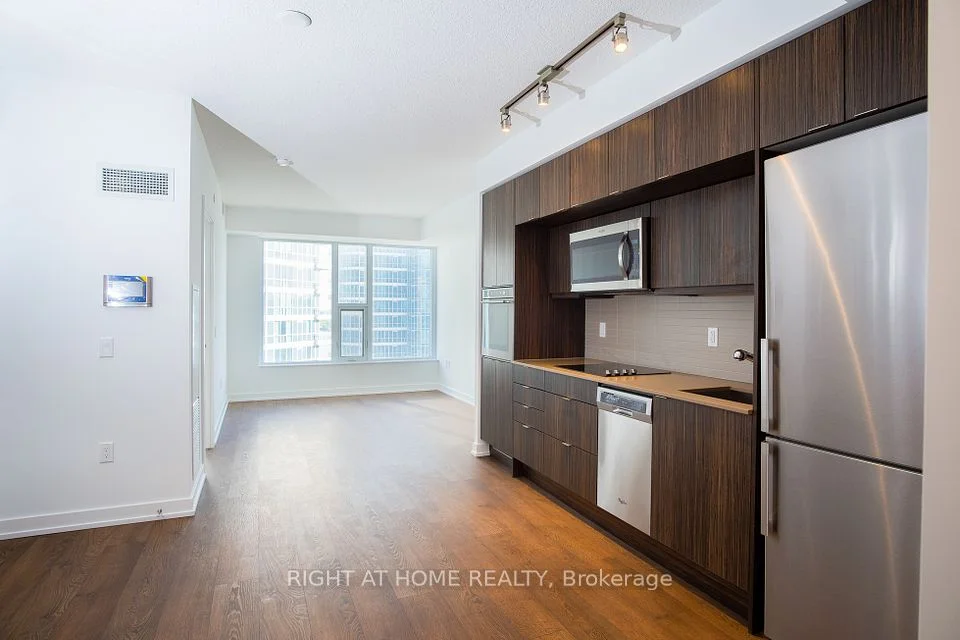 10 York St Street 2709, Toronto C01, ON M5J 0E1