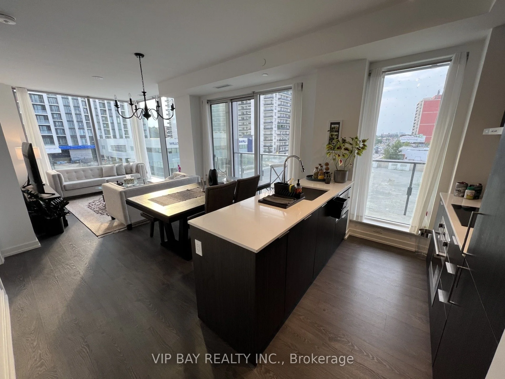 7 Golden Lion Heights N438, Toronto C14, ON M2M 0C1