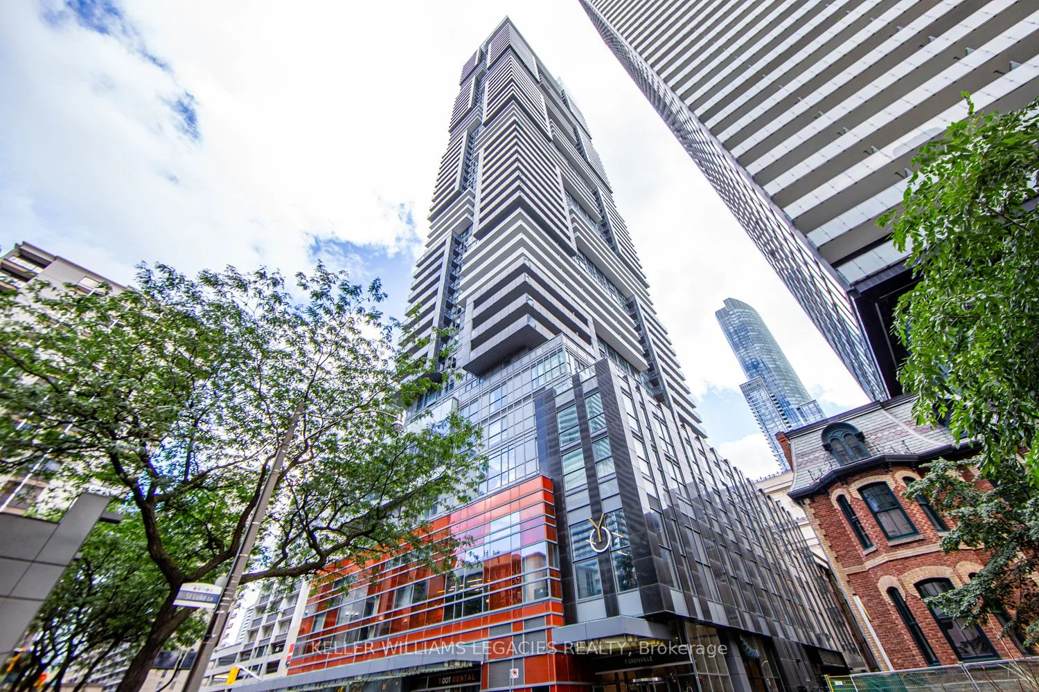 7 Grenville Street 3705, Toronto C01, ON M4Y 0E9