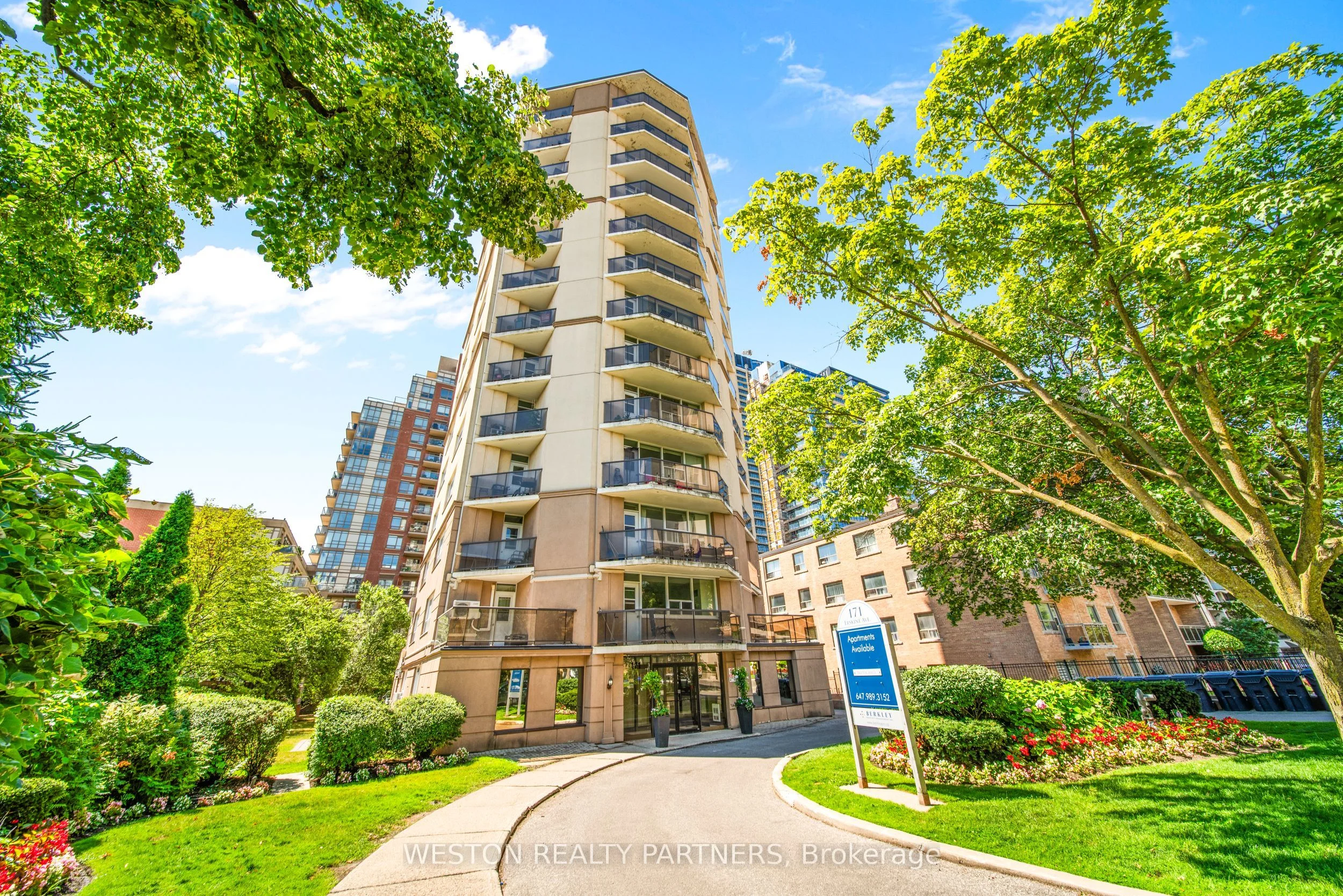 171 Erskine Avenue 603, Toronto C10, ON M4P 1Y8