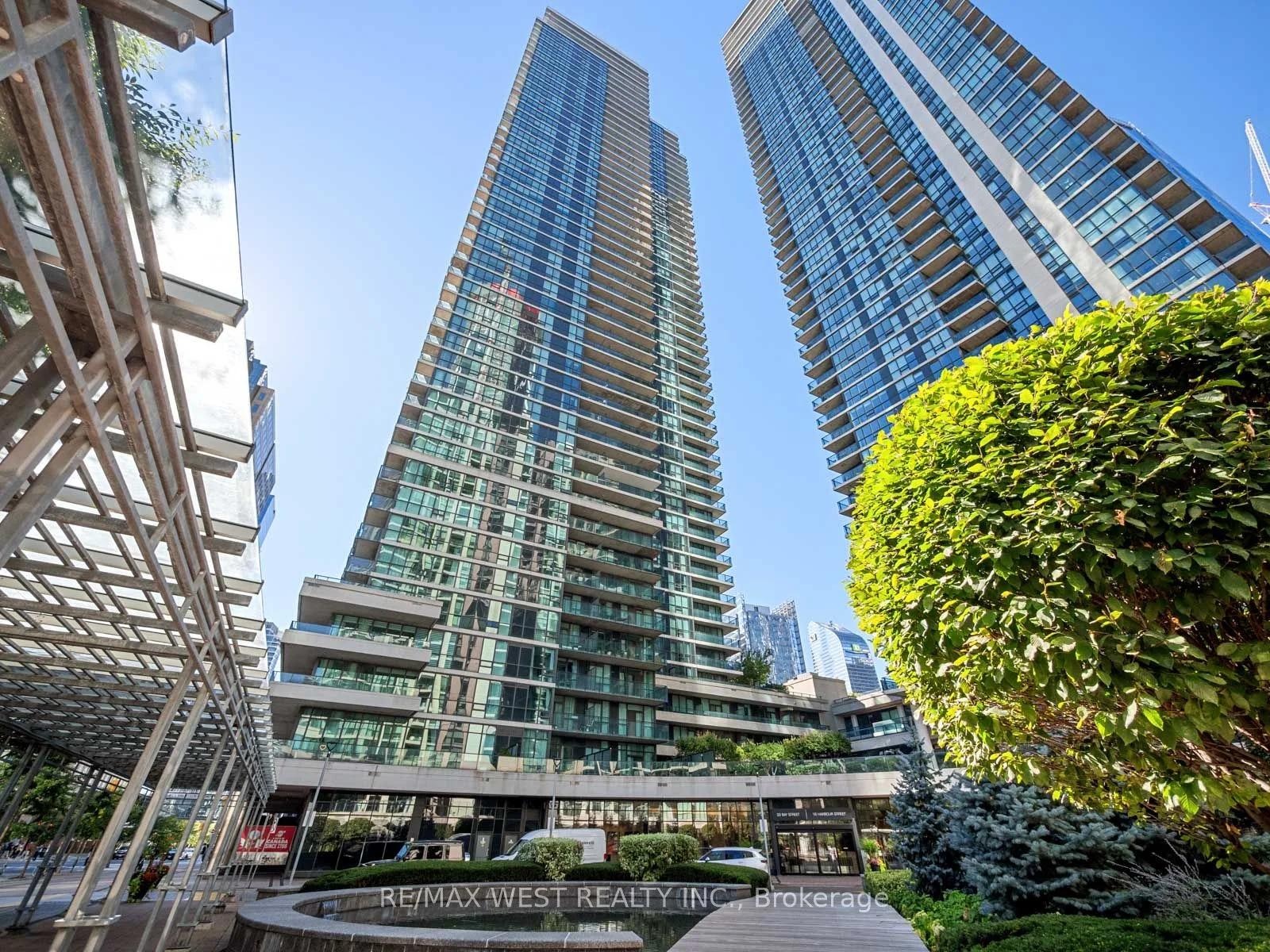 33 Bay Street 3104, Toronto C01, ON M5J 2Z3