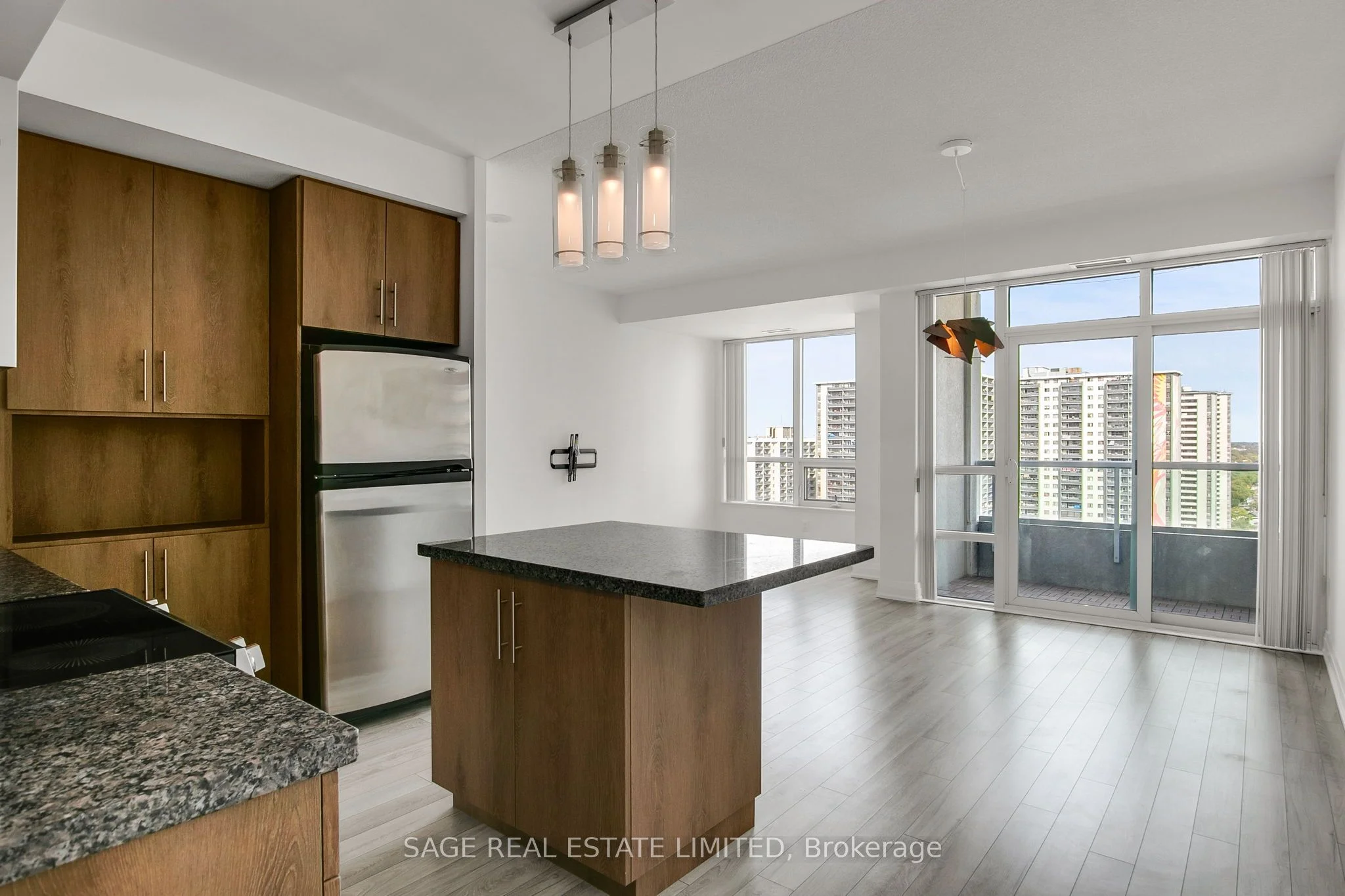 120 Homewood Avenue 2104, Toronto C08, ON M4Y 2J3