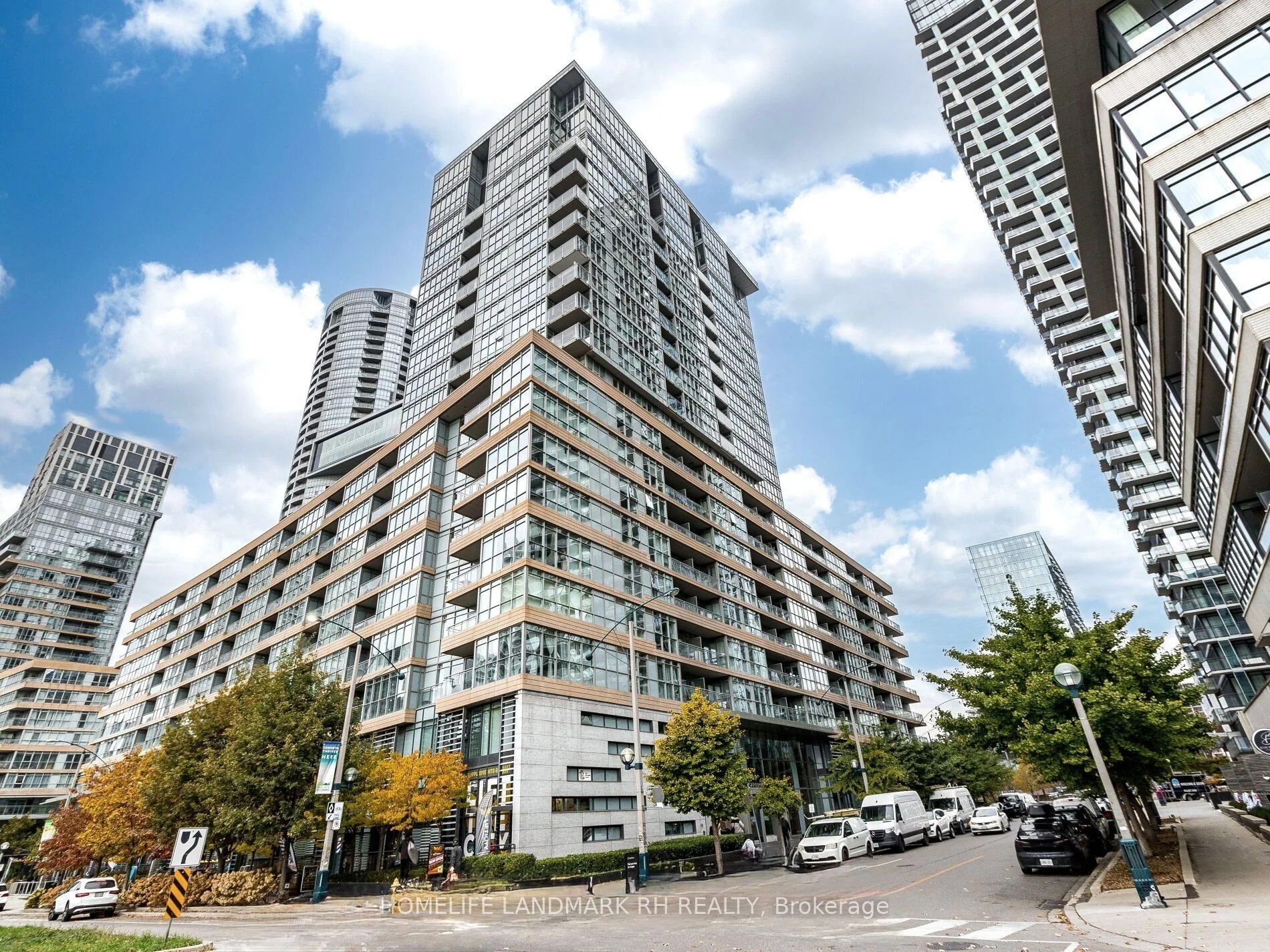 10 Capreol Court 717, Toronto C01, ON M5V 4B3